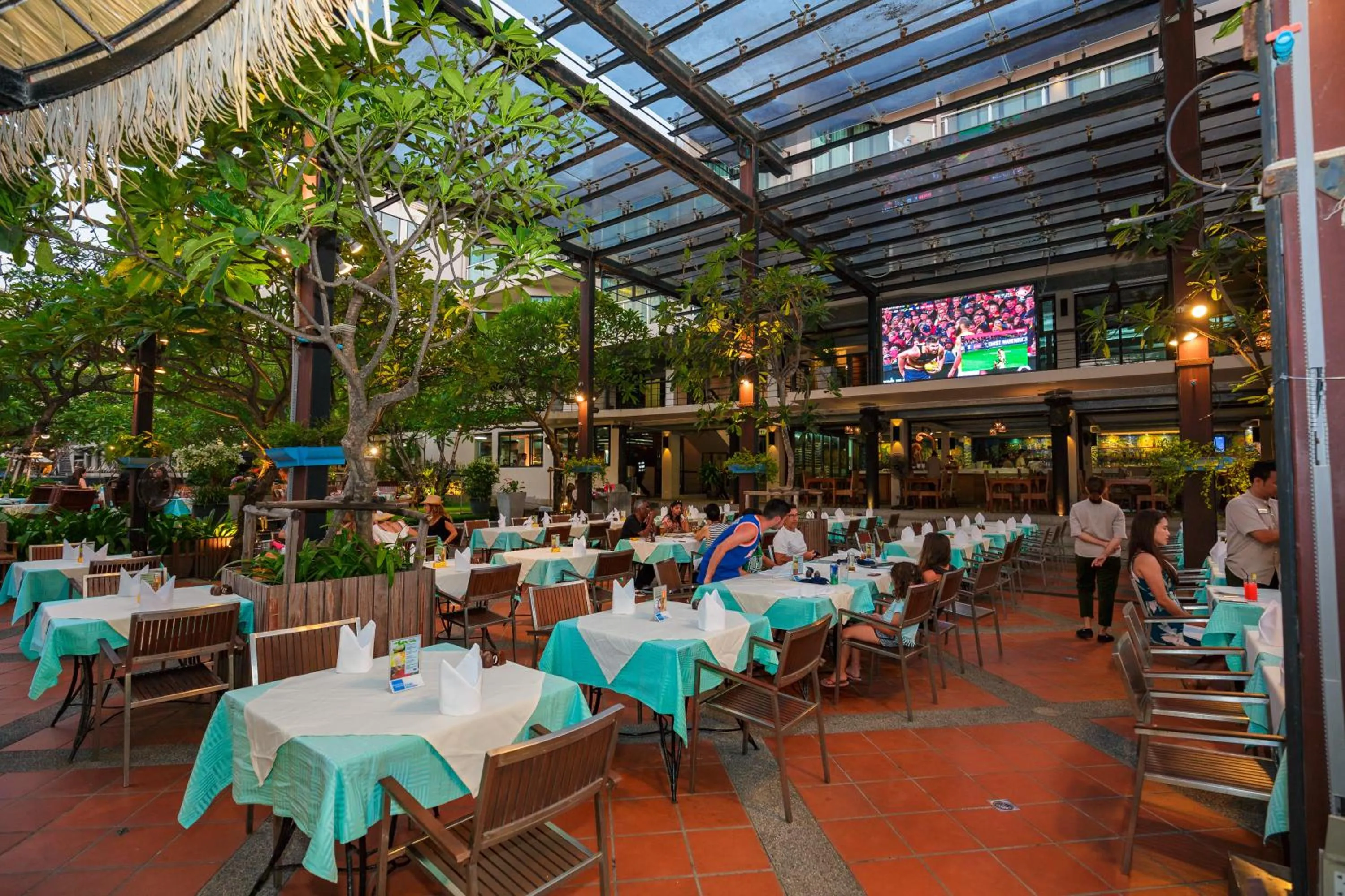 Restaurant/places to eat in Baan Laimai Beach Resort & Spa - SHA Extra Plus