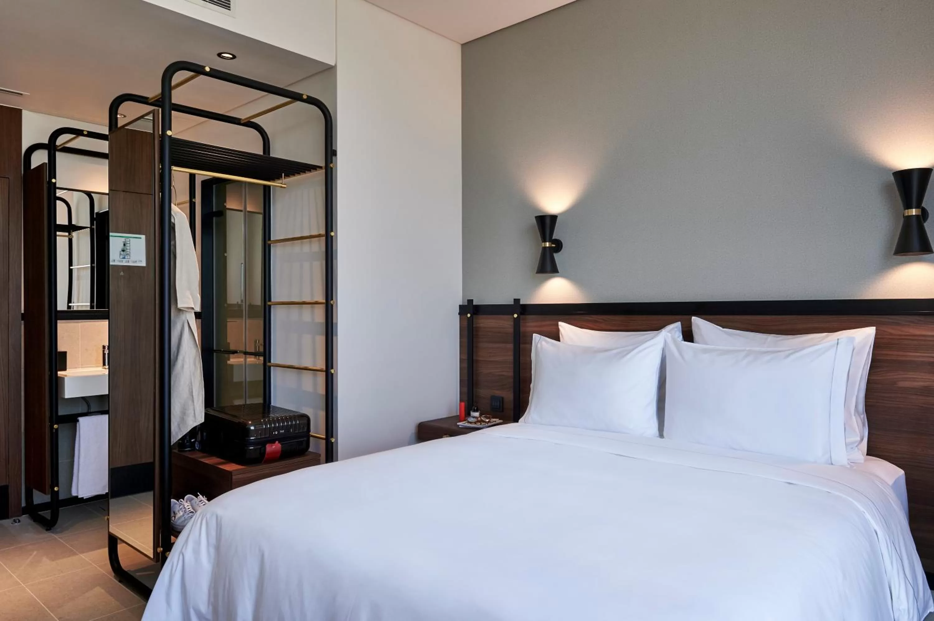 Bed in FORM Hotel Al Jaddaf, Dubai, a Member of Design Hotels