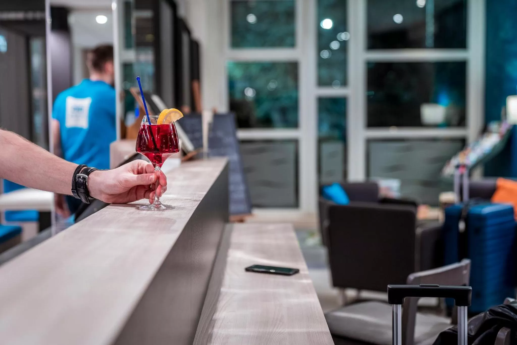 Lounge or bar in ibis Styles Beauvais