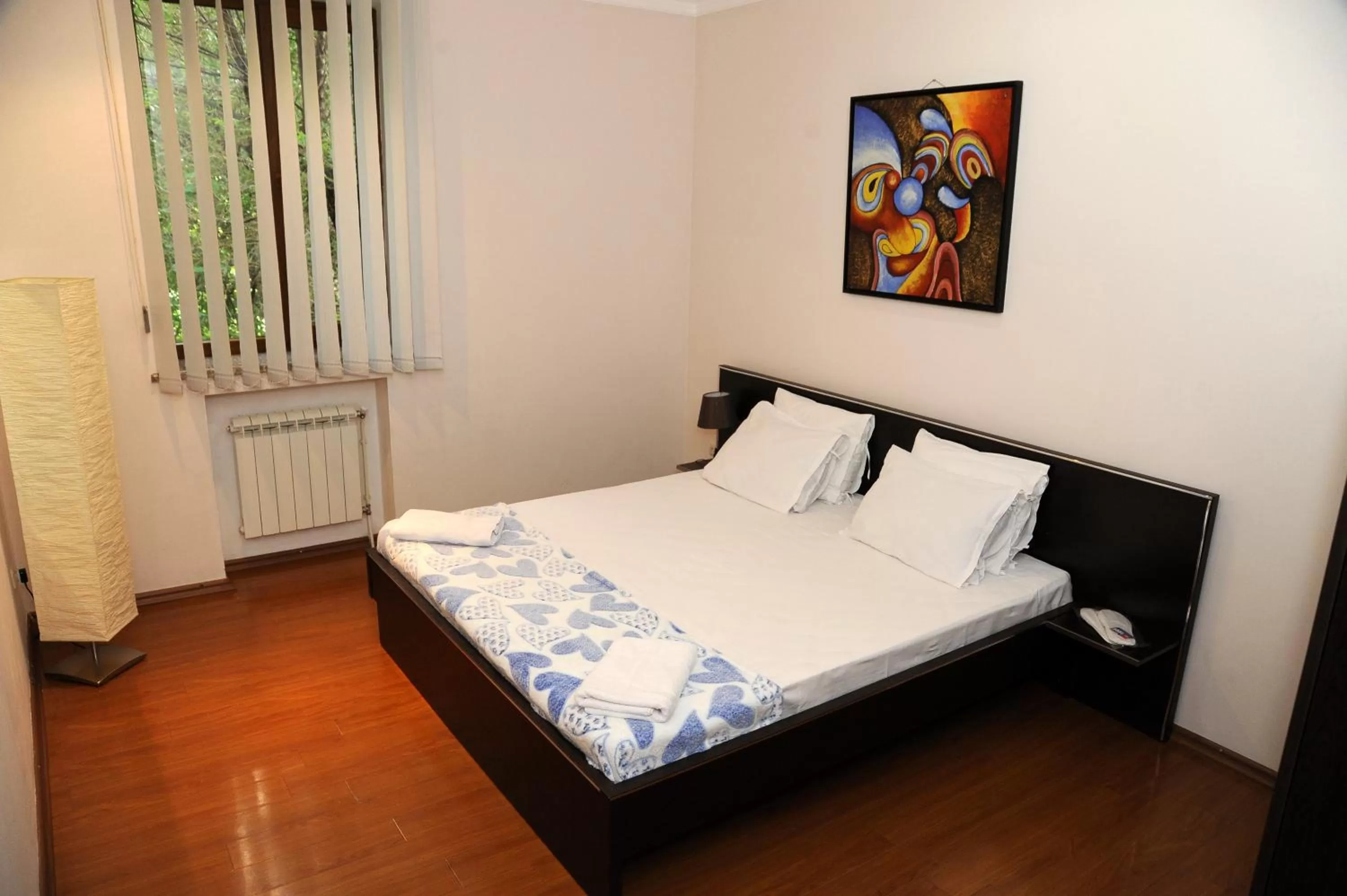 Photo of the whole room, Bed in Villa 29