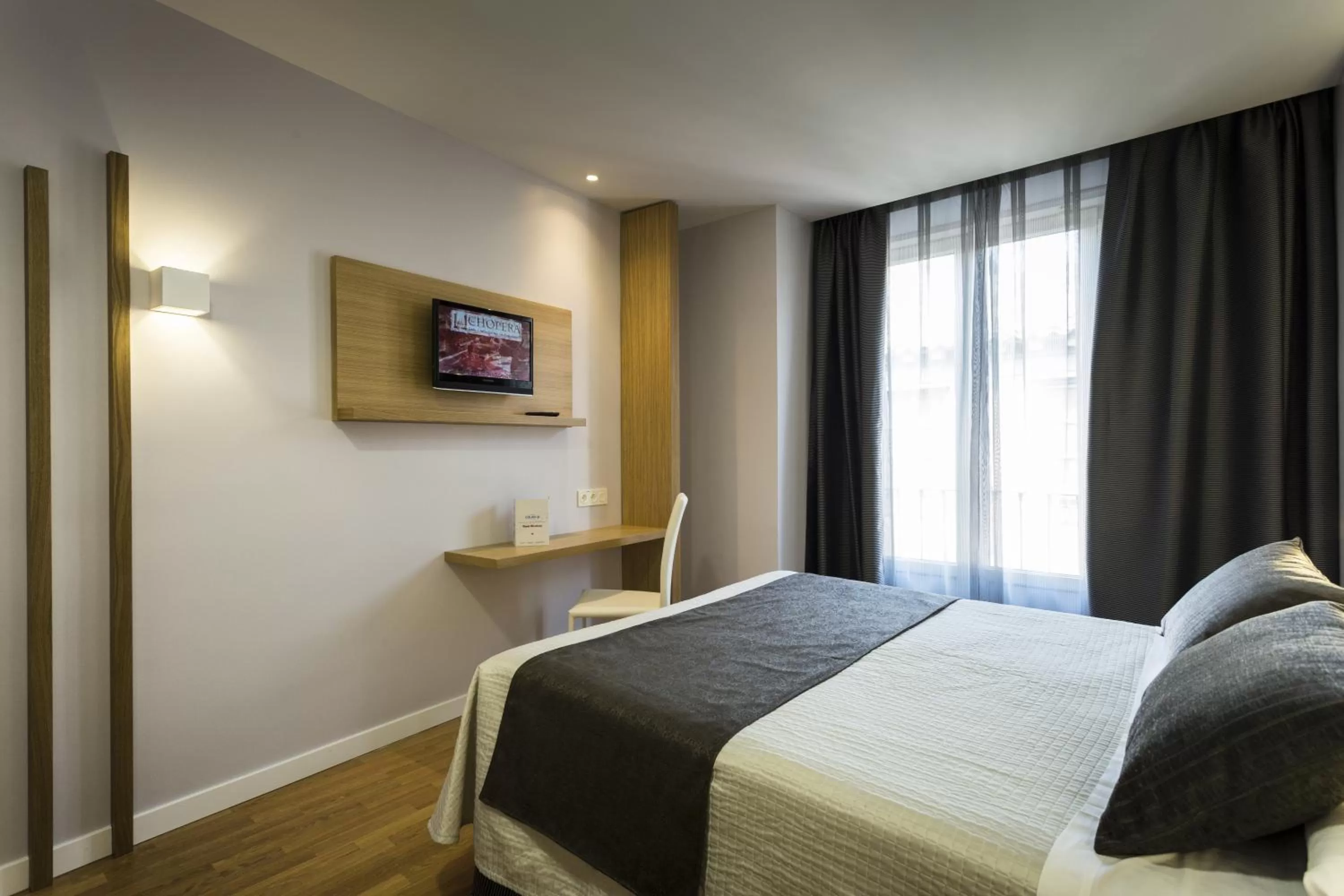 Bedroom, Bed in Hotel Comfort Dauro 2