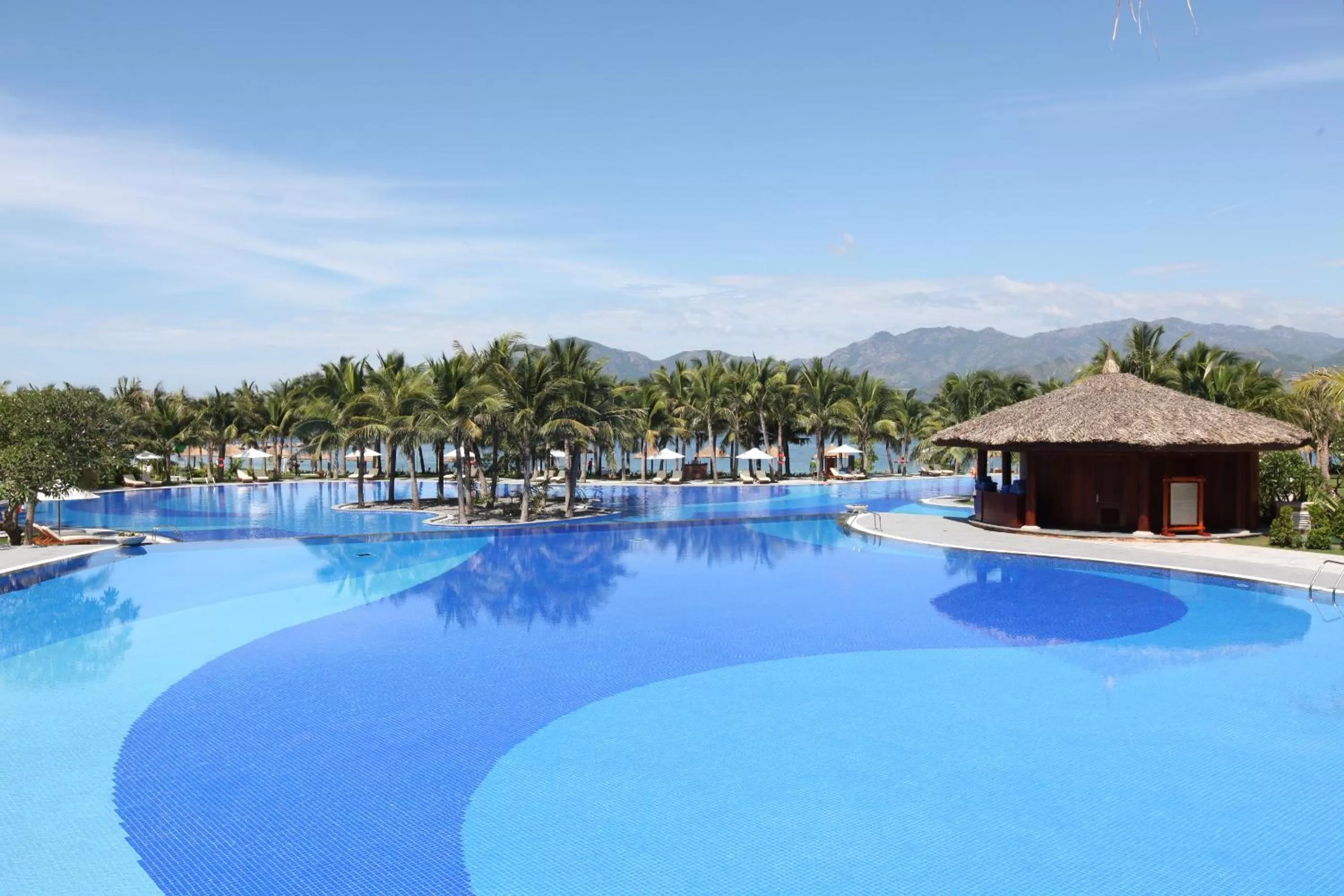 Swimming pool in Vinpearl Luxury Nha Trang