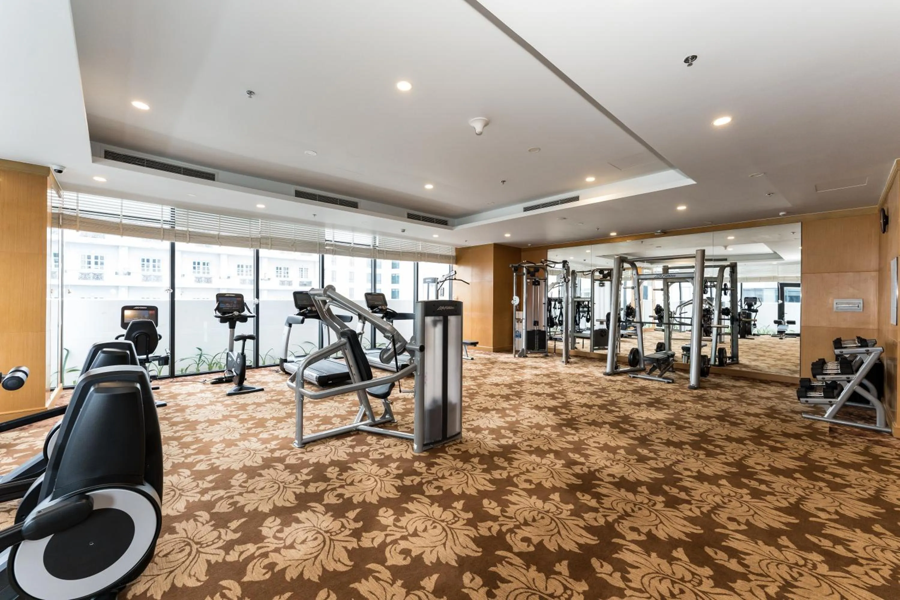 Fitness centre/facilities in Vinpearl Beachfront Nha Trang