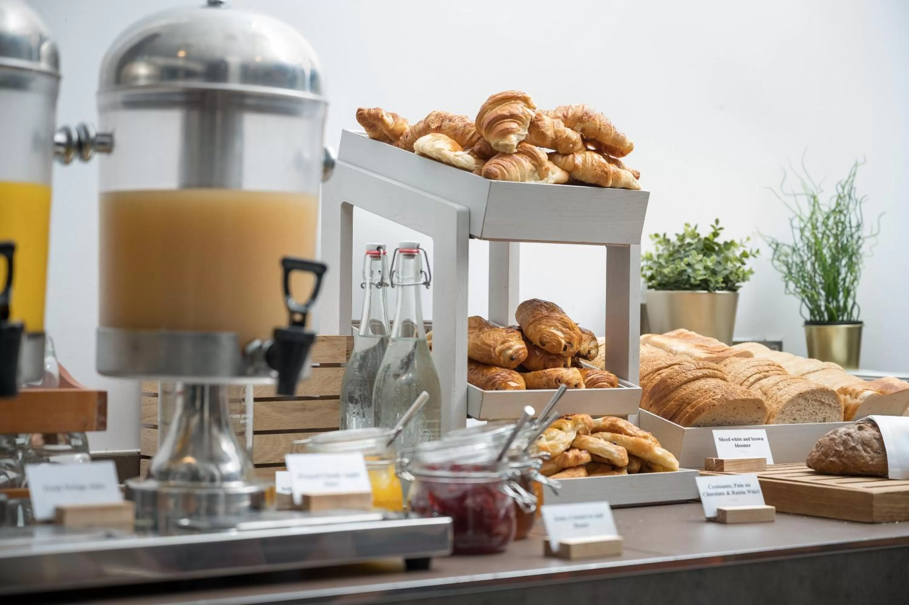 Breakfast in voco St. Johns Solihull by IHG