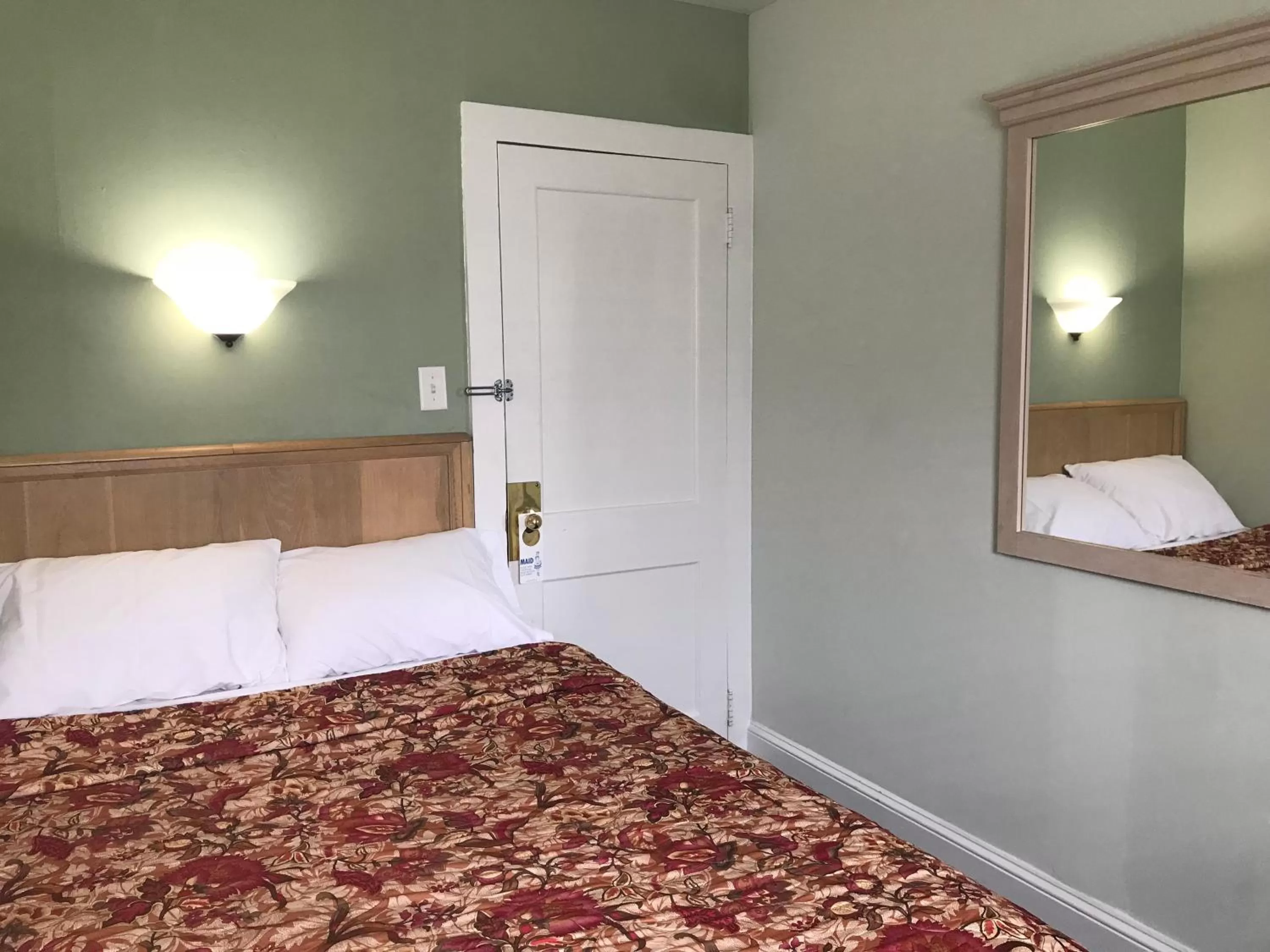 Bedroom, Bed in Ocean Lodge Hotel & Apartments