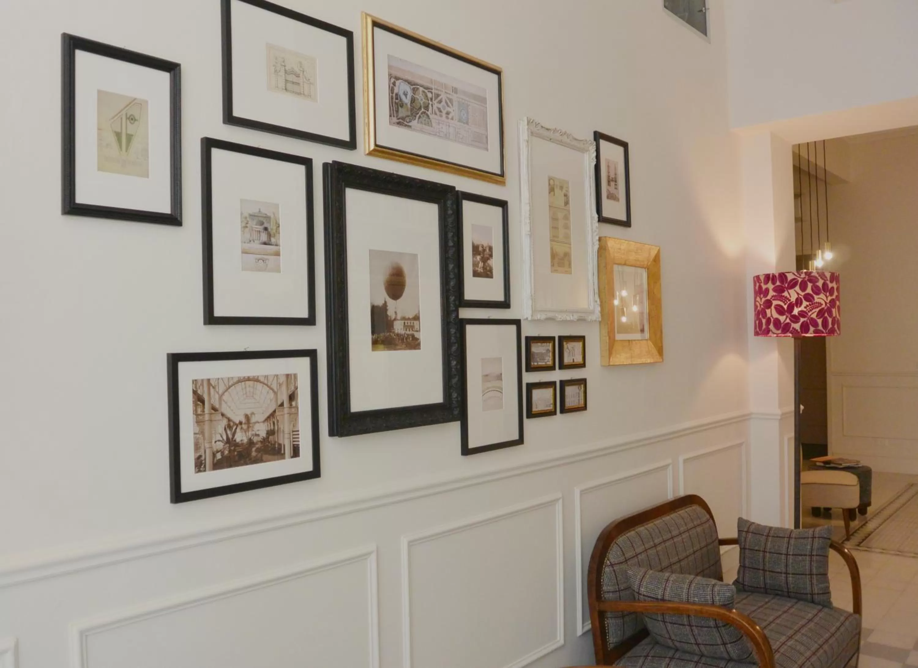 Decorative detail in Alfieri9