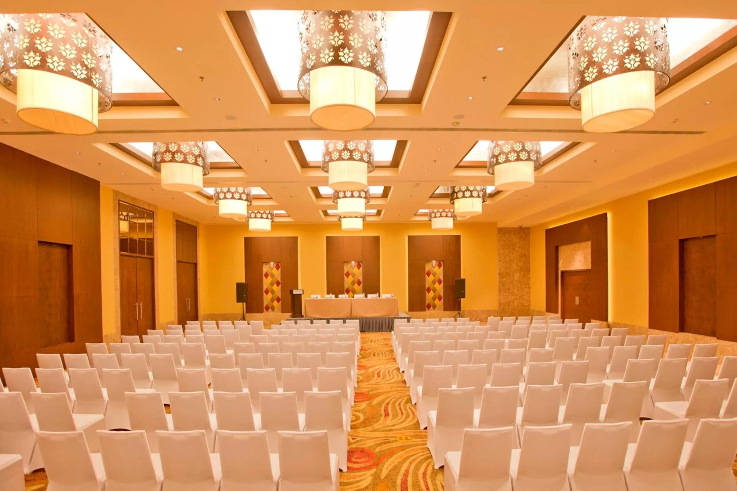 Banquet/Function facilities in Radisson Blu Hotel Chennai City Centre