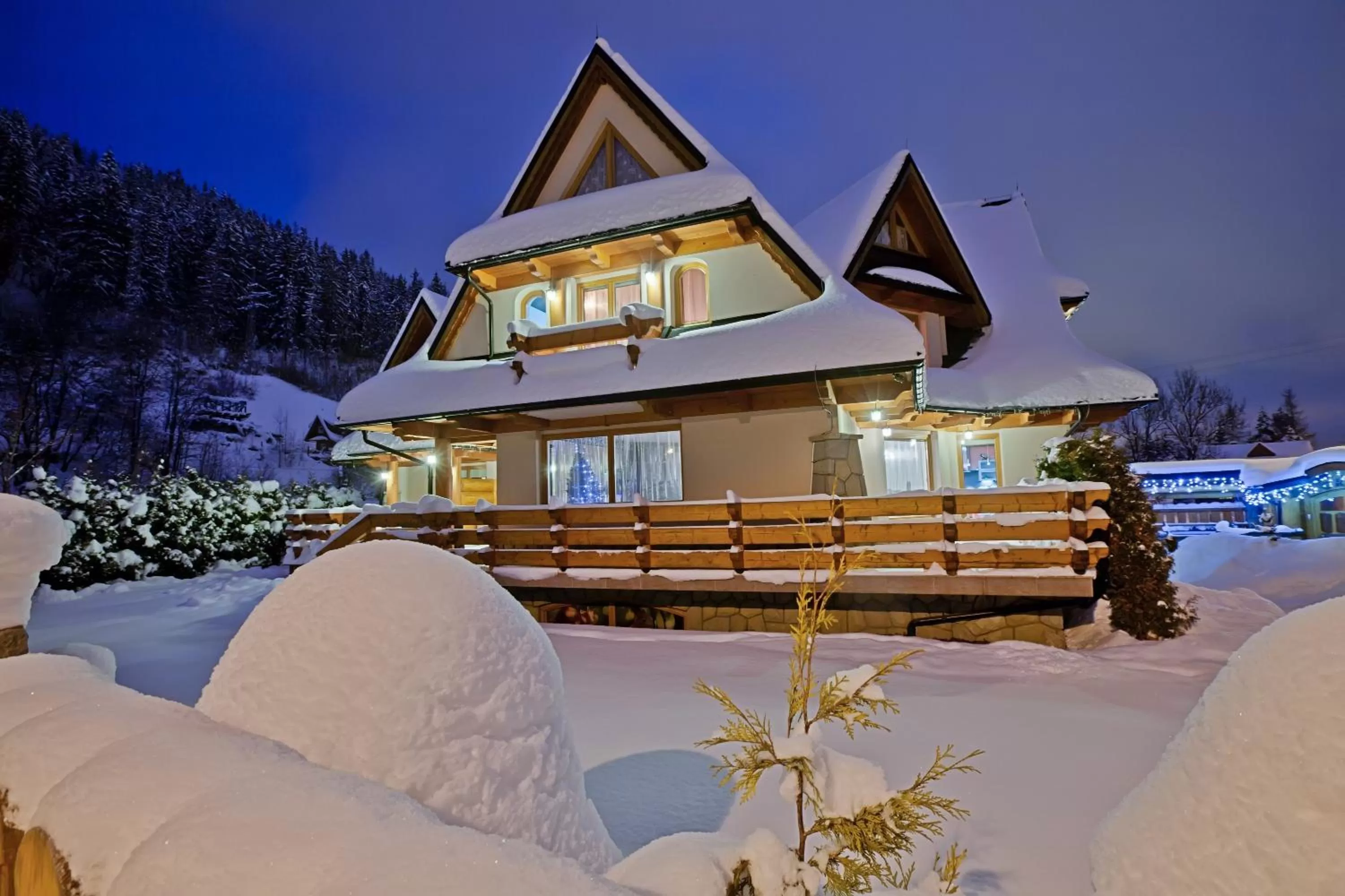 Property building in Leśny Dworek Zakopane