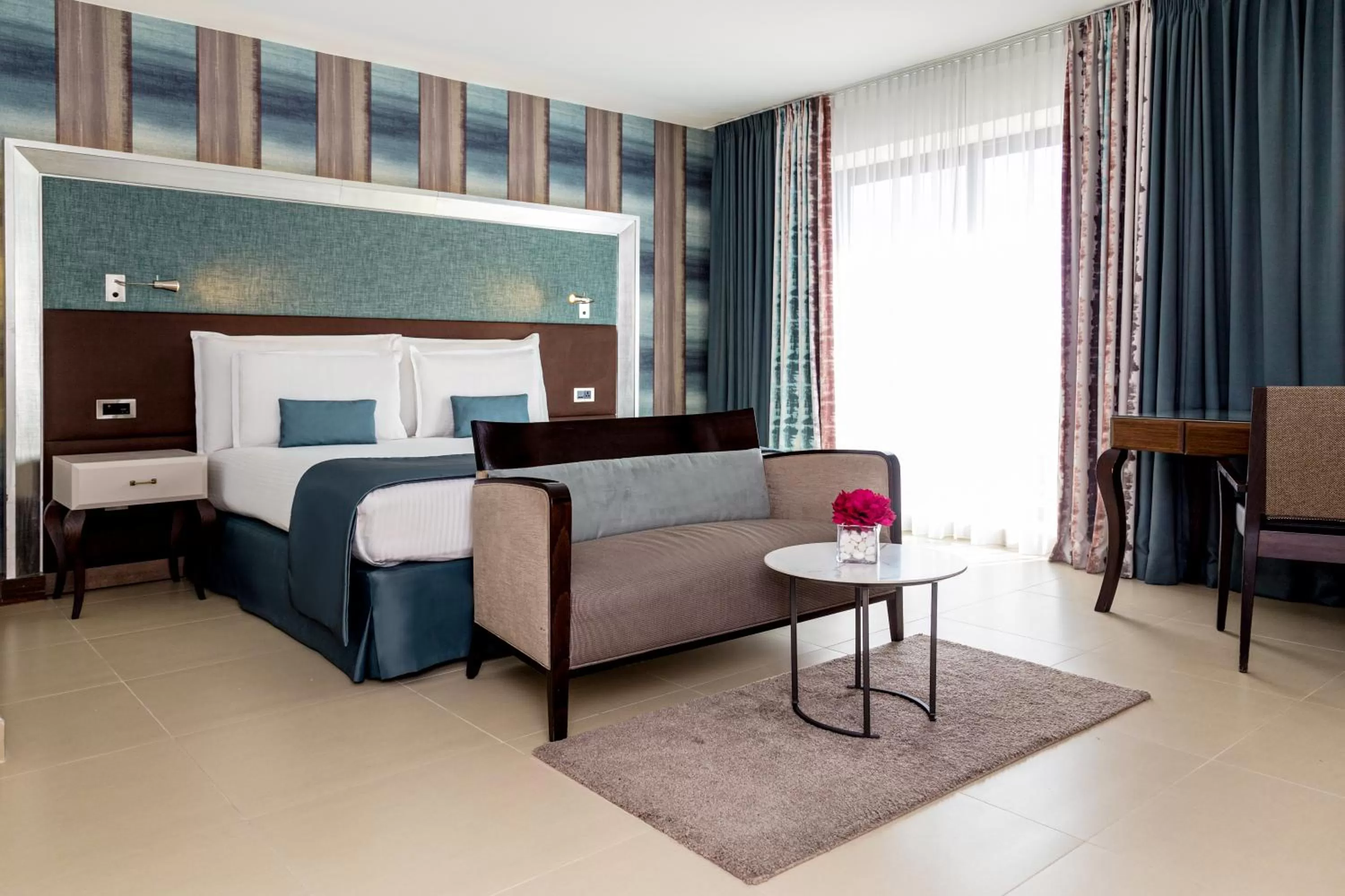 Photo of the whole room, Bed in AX The Palace