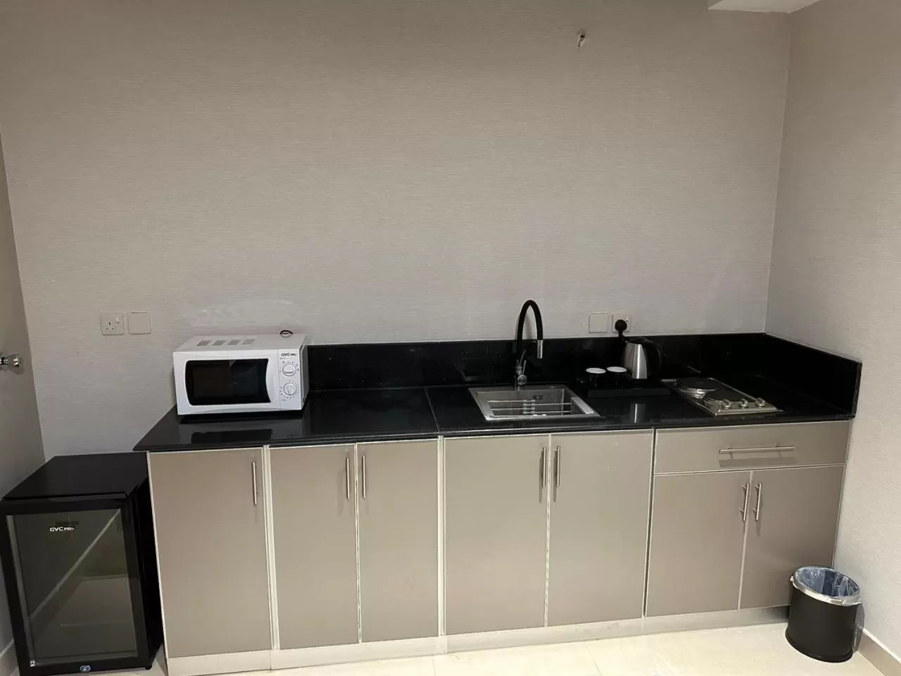 Kitchen or kitchenette in Sweet Home For Serviced Accommodation