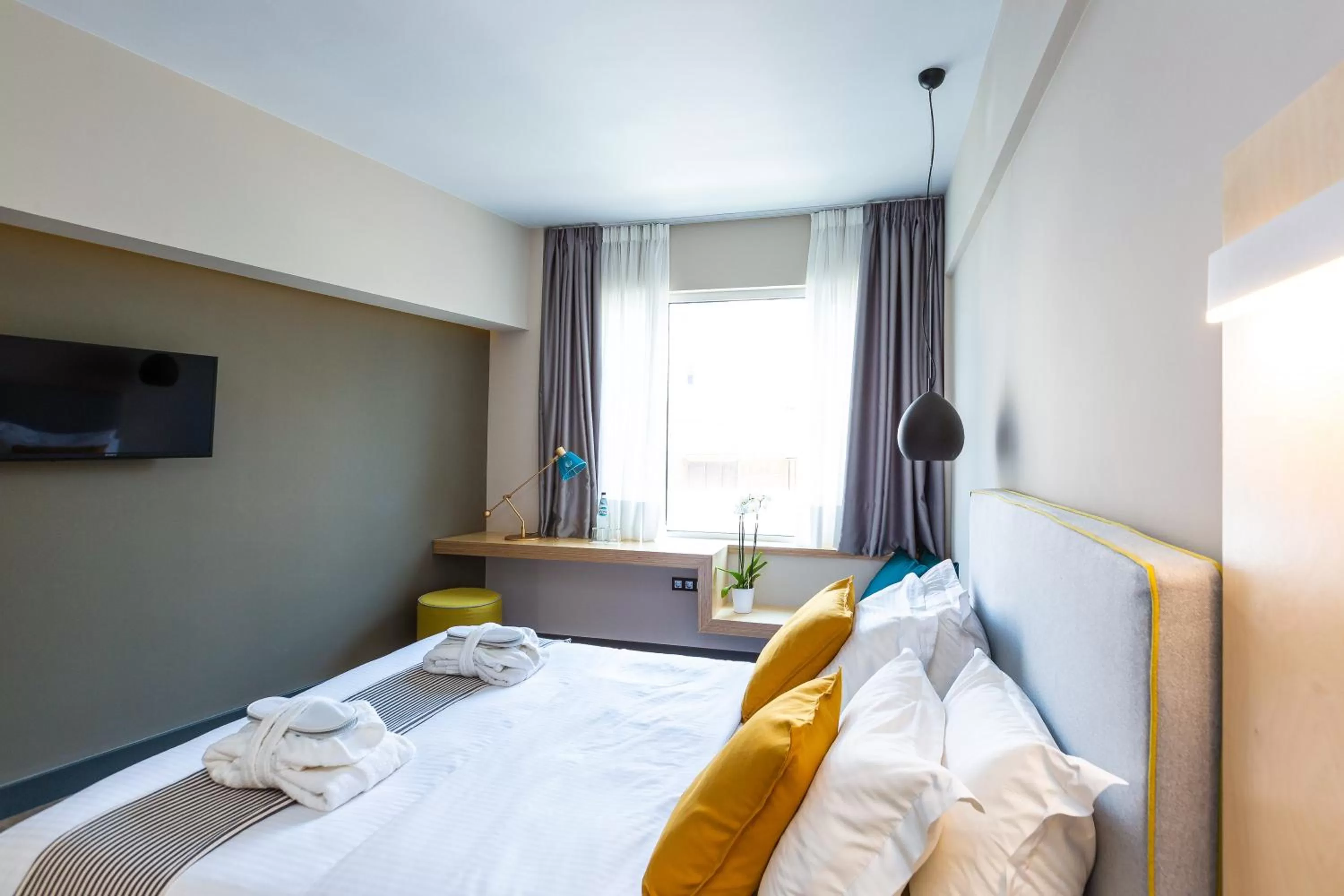 Photo of the whole room, Bed in St. Bjur Suites