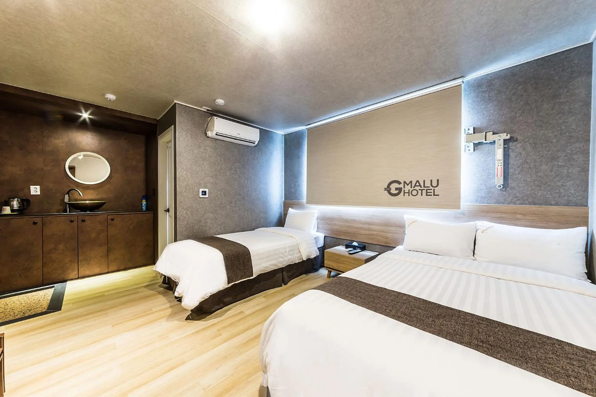 Bed in Malu Hotel Suwon