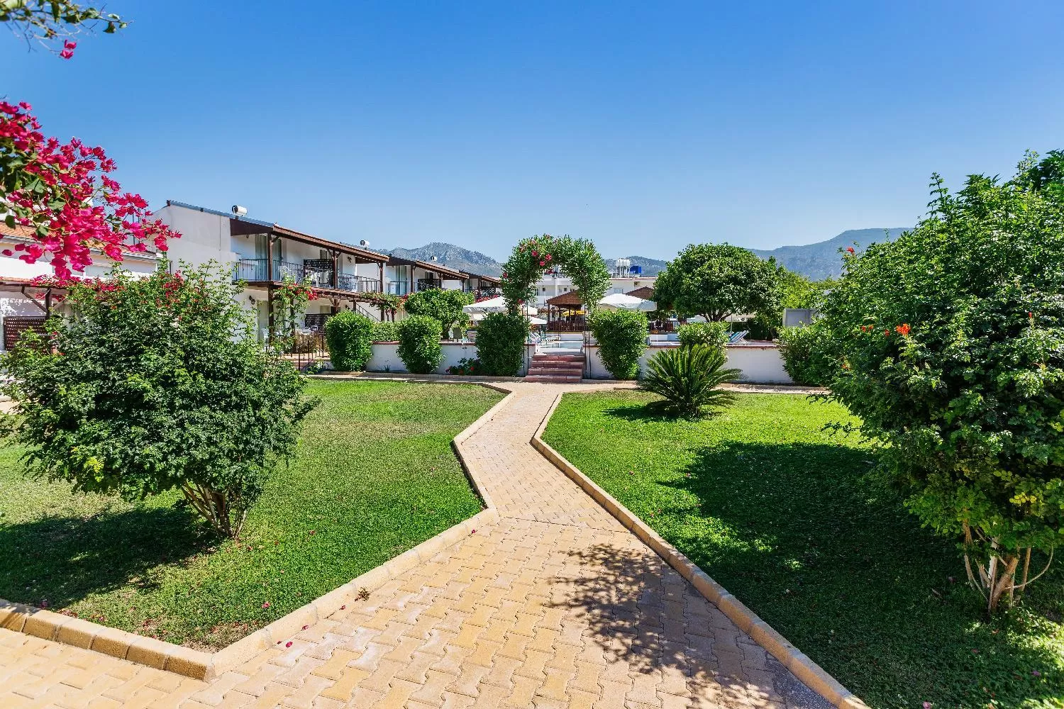 Property building in Citrus Tree Gardens