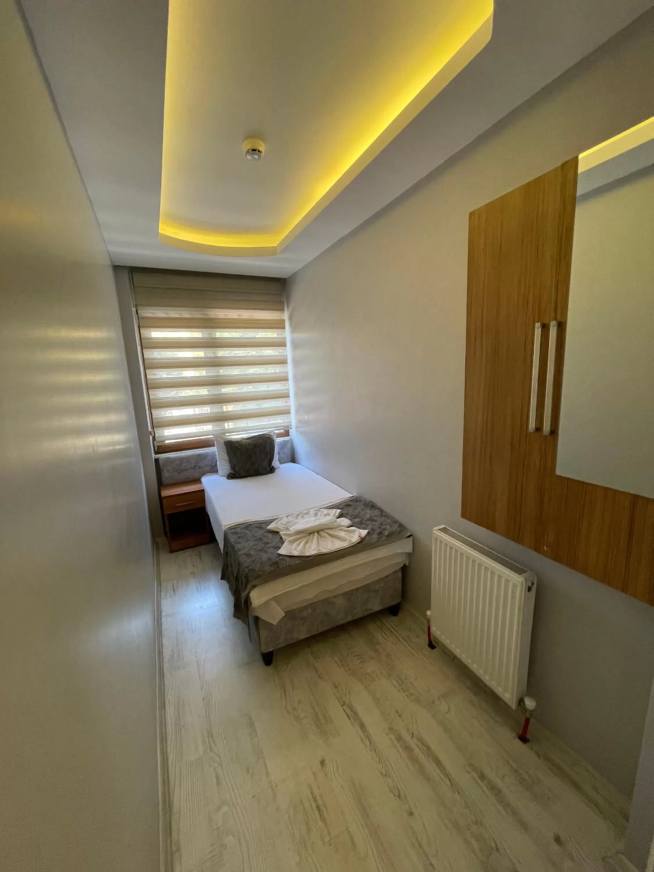 Bedroom, Bed in Arat Apartments