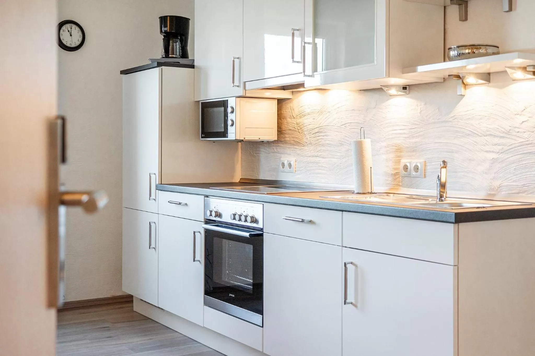 Kitchen or kitchenette in Villa Moorstern am Badesee Tannenhausen