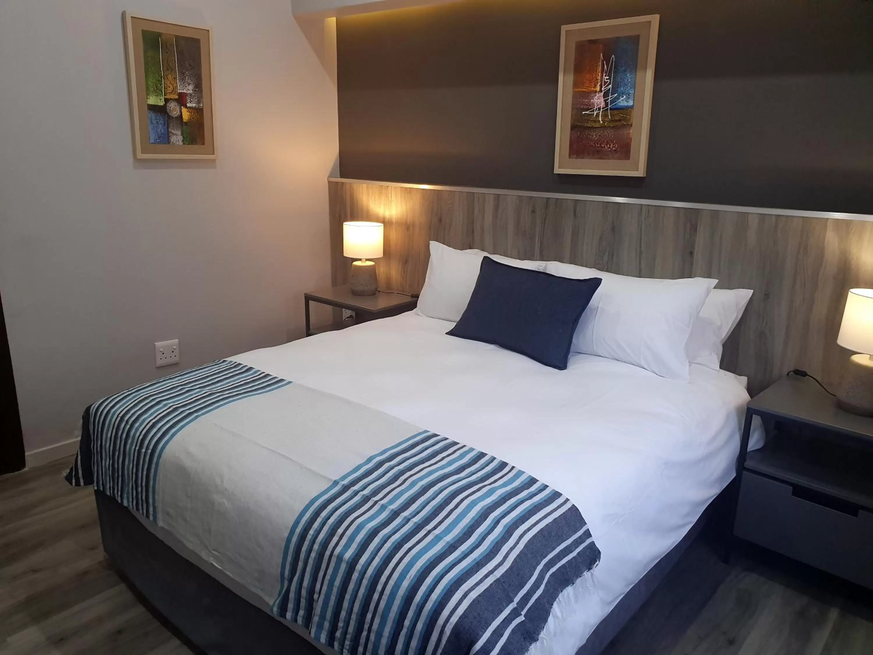 Bed in La Orchard Hotel