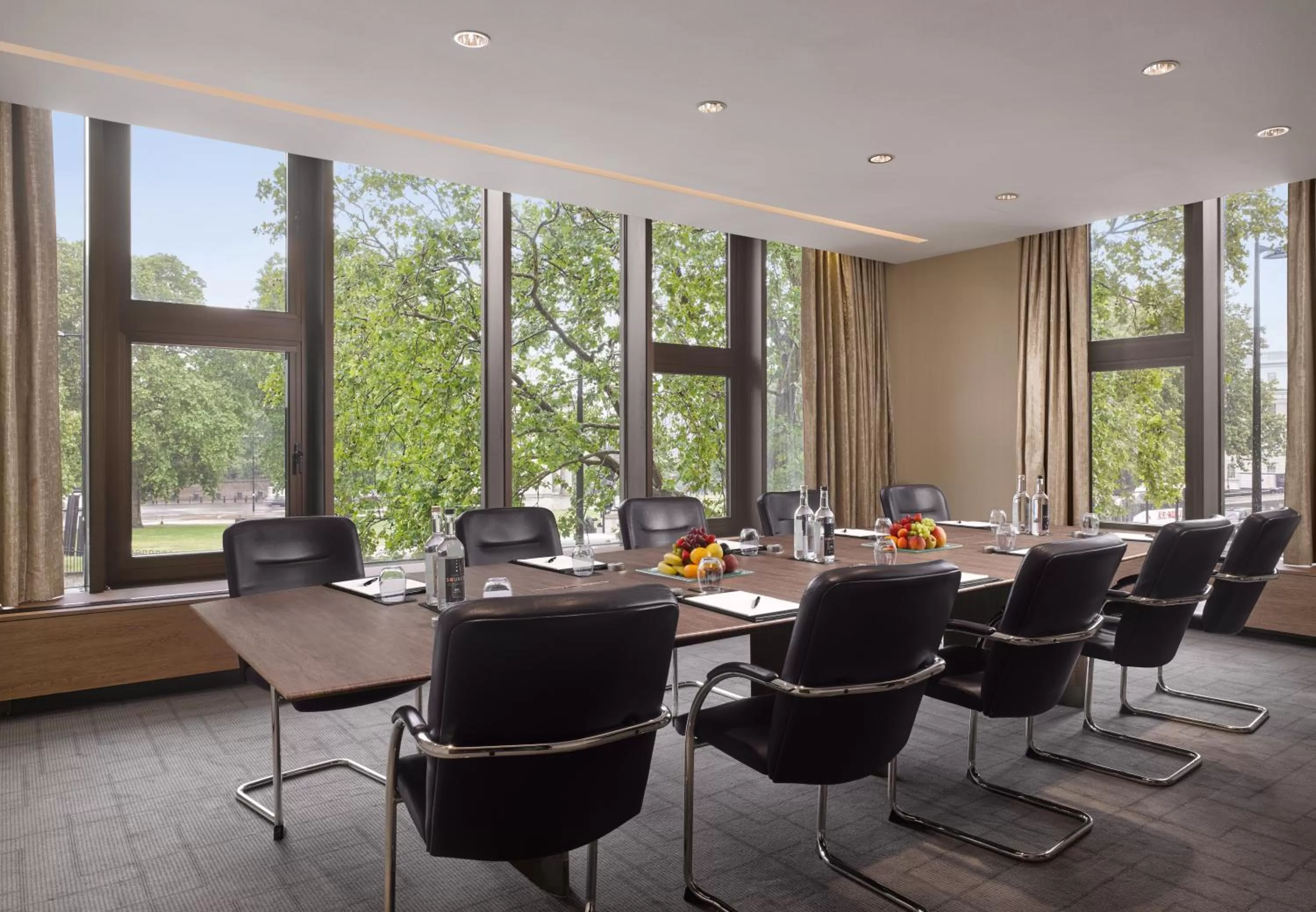Meeting/conference room in InterContinental London Park Lane by IHG