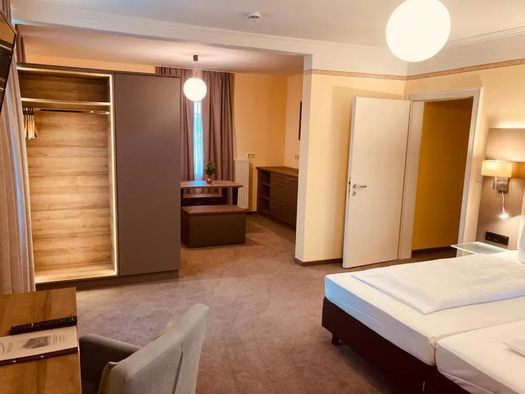 Bed in Hotel Rosenheimer Hof