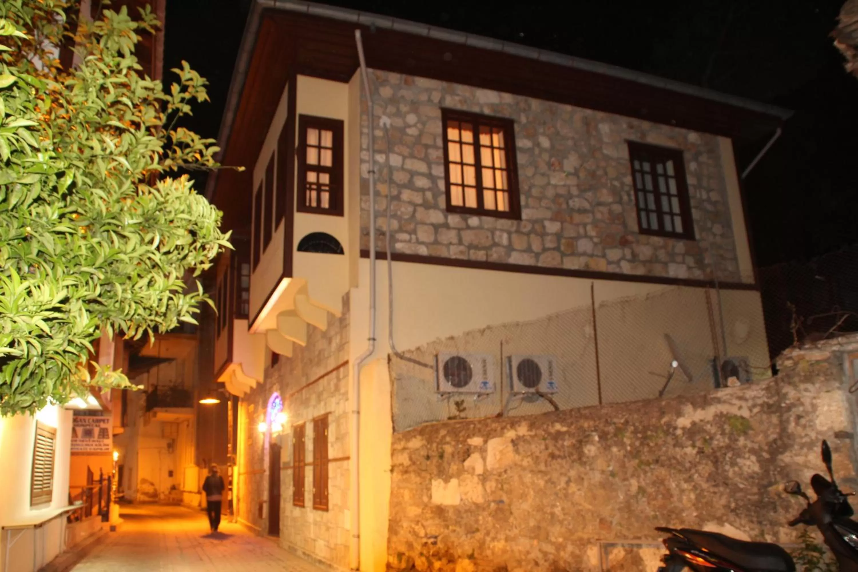 Night in Munchen Pension