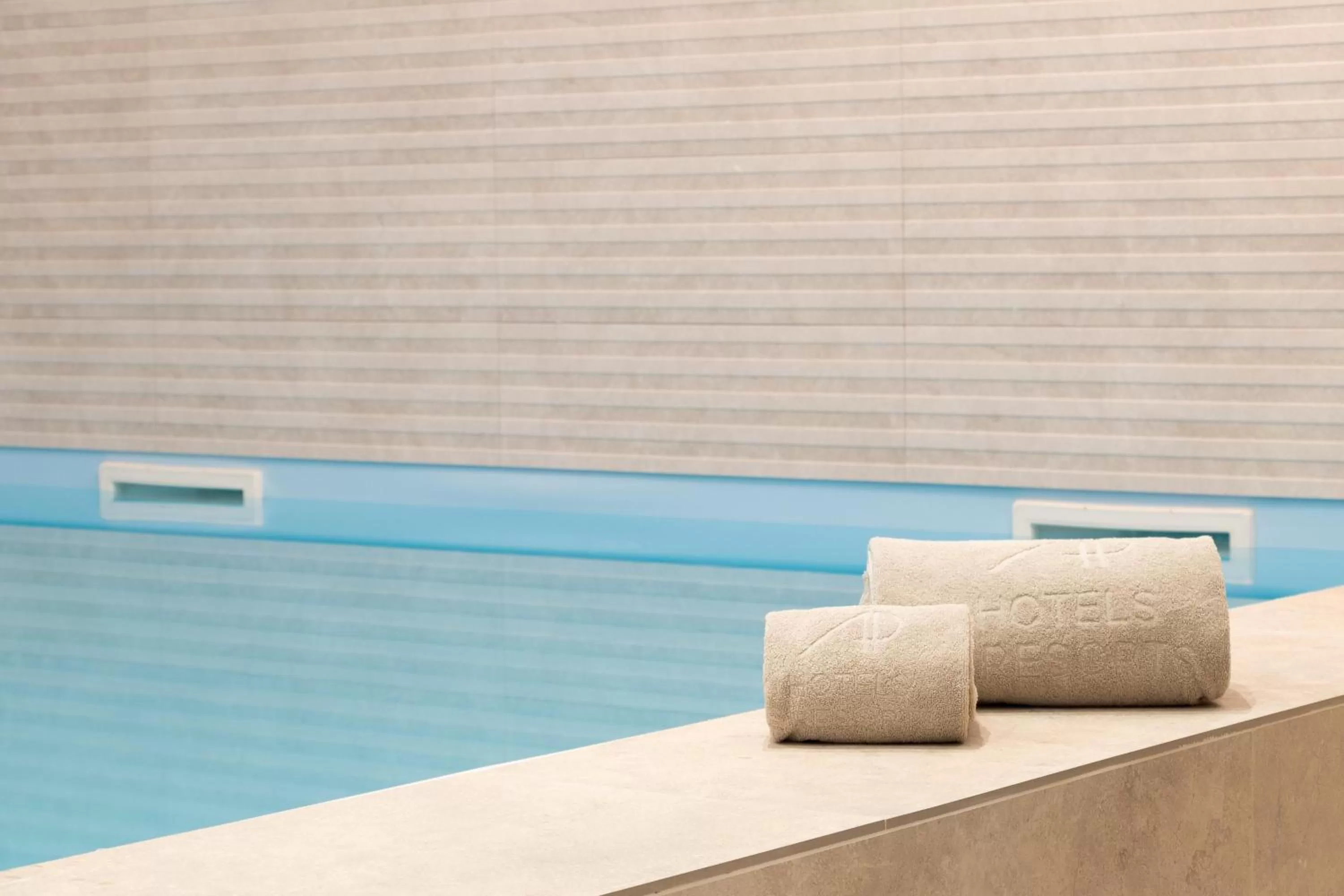 Swimming pool in AP Dona Aninhas