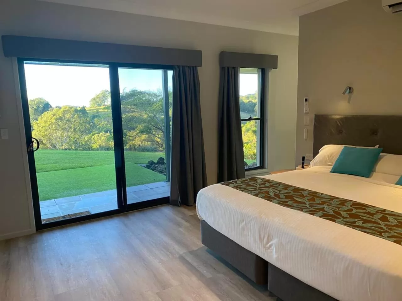 Bedroom, Bed in Mapleton Springs