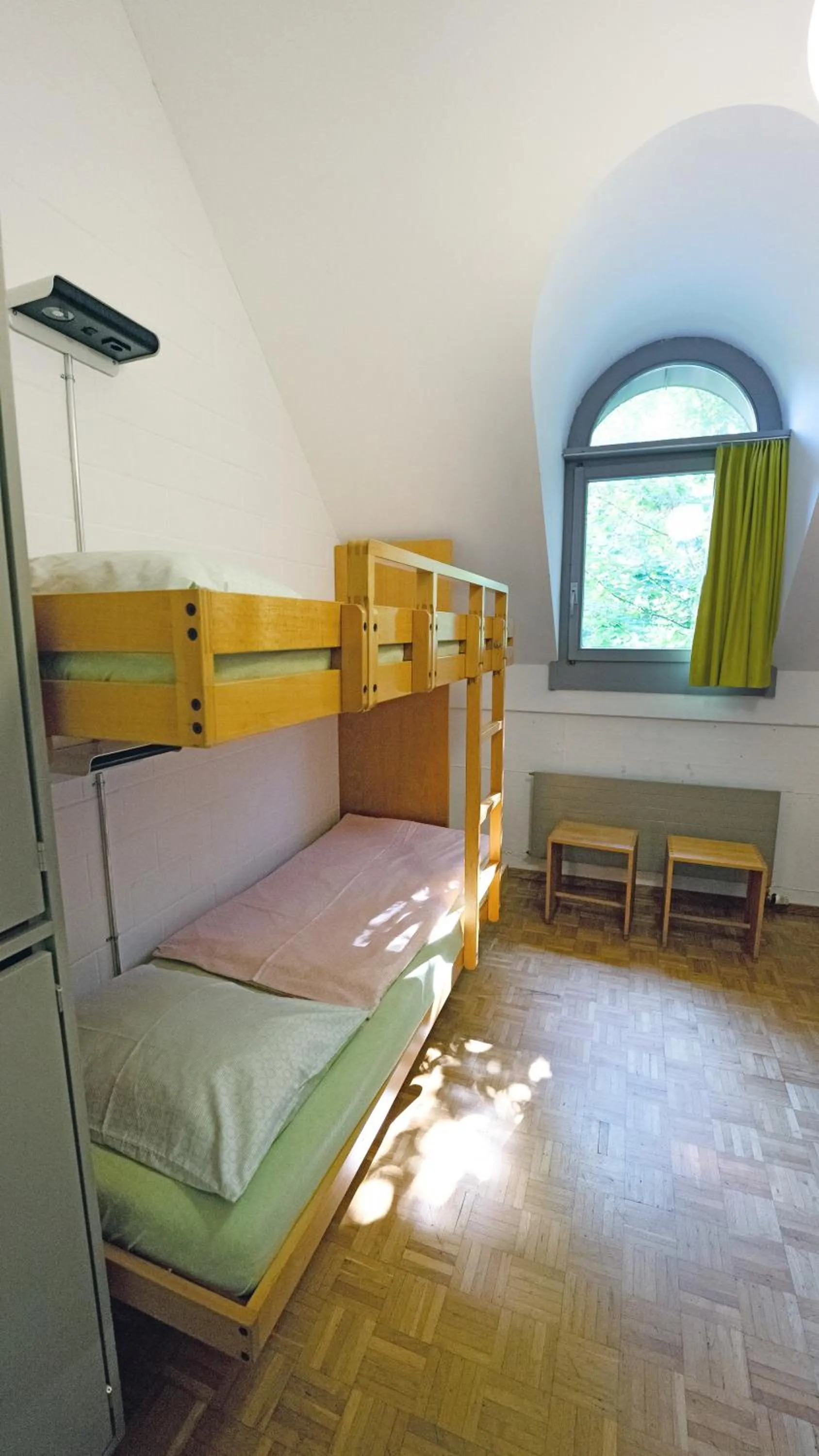 bunk bed, Bed in Luzern Youth Hostel