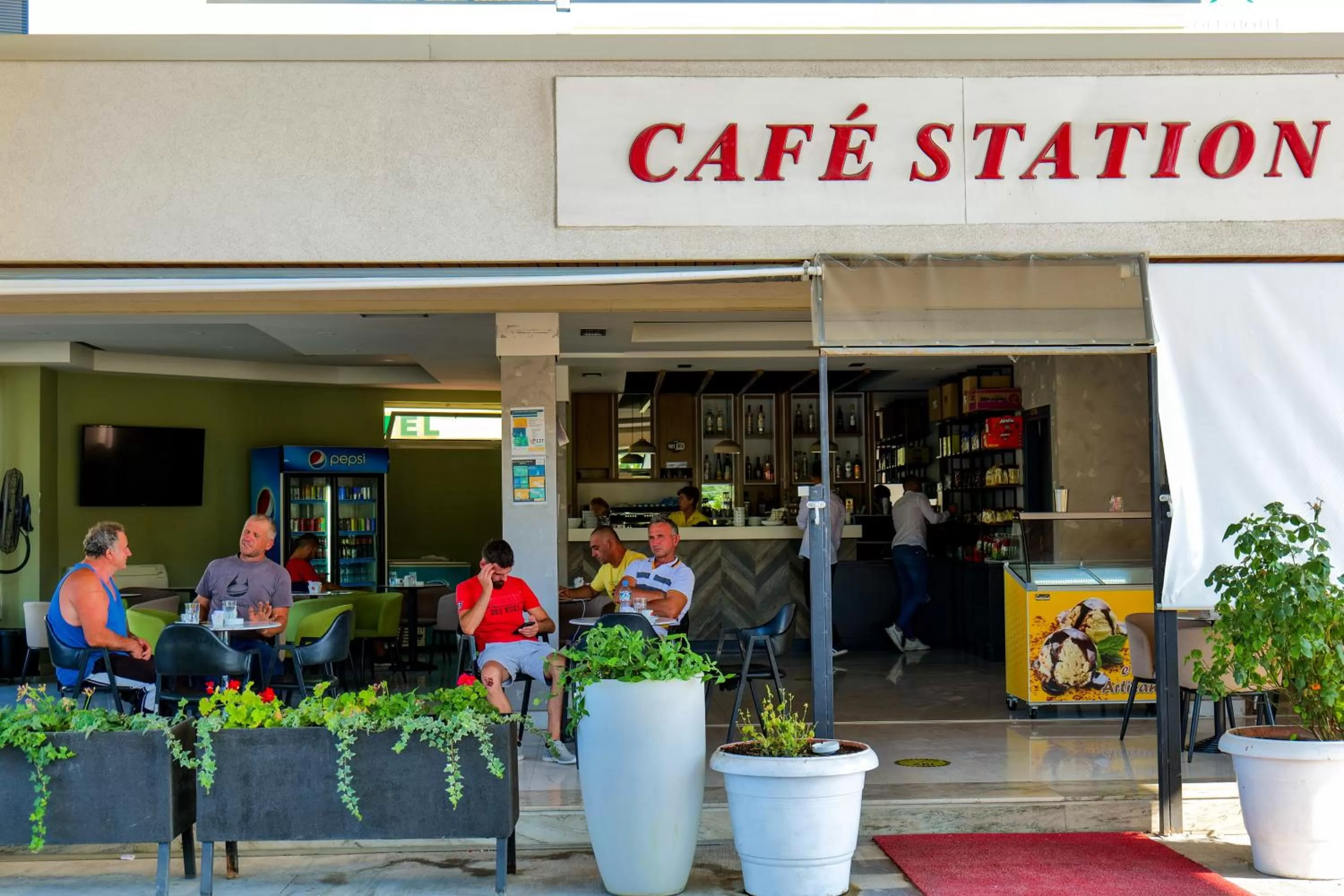 Coffee/tea facilities in LORD Hotel