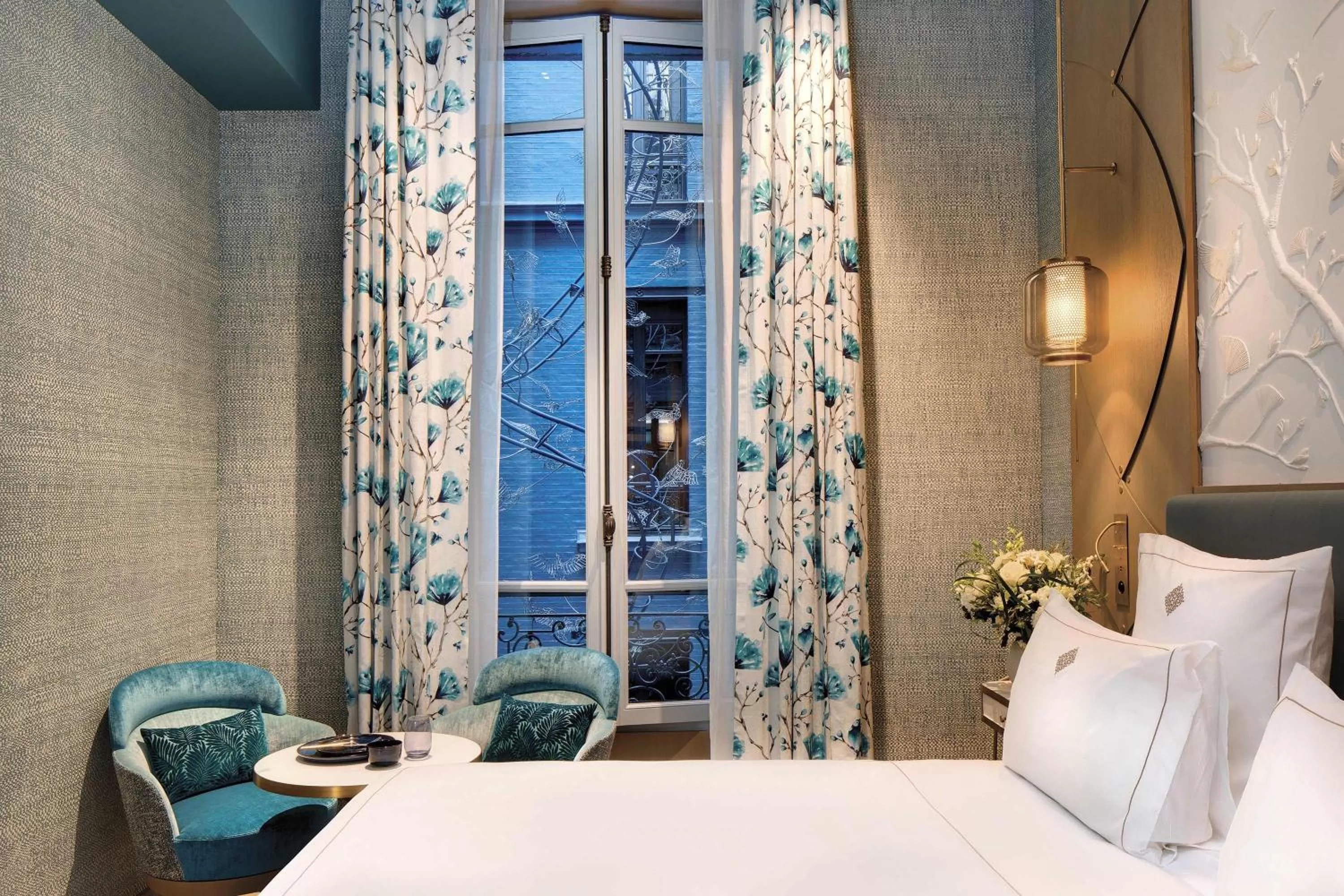 Bedroom, Bed in La Demeure Montaigne