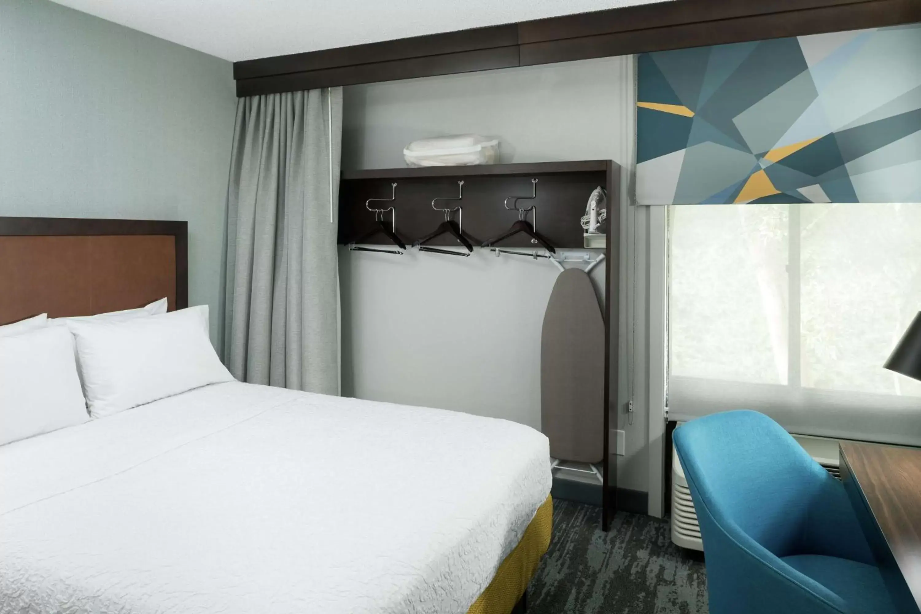 Room with Two Queen Beds - Non-Smoking in Hampton Inn Los Angeles Santa Clarita Room with Two Queen Beds - Non-Smoking in Hampton Inn Los Angeles Santa Clarita