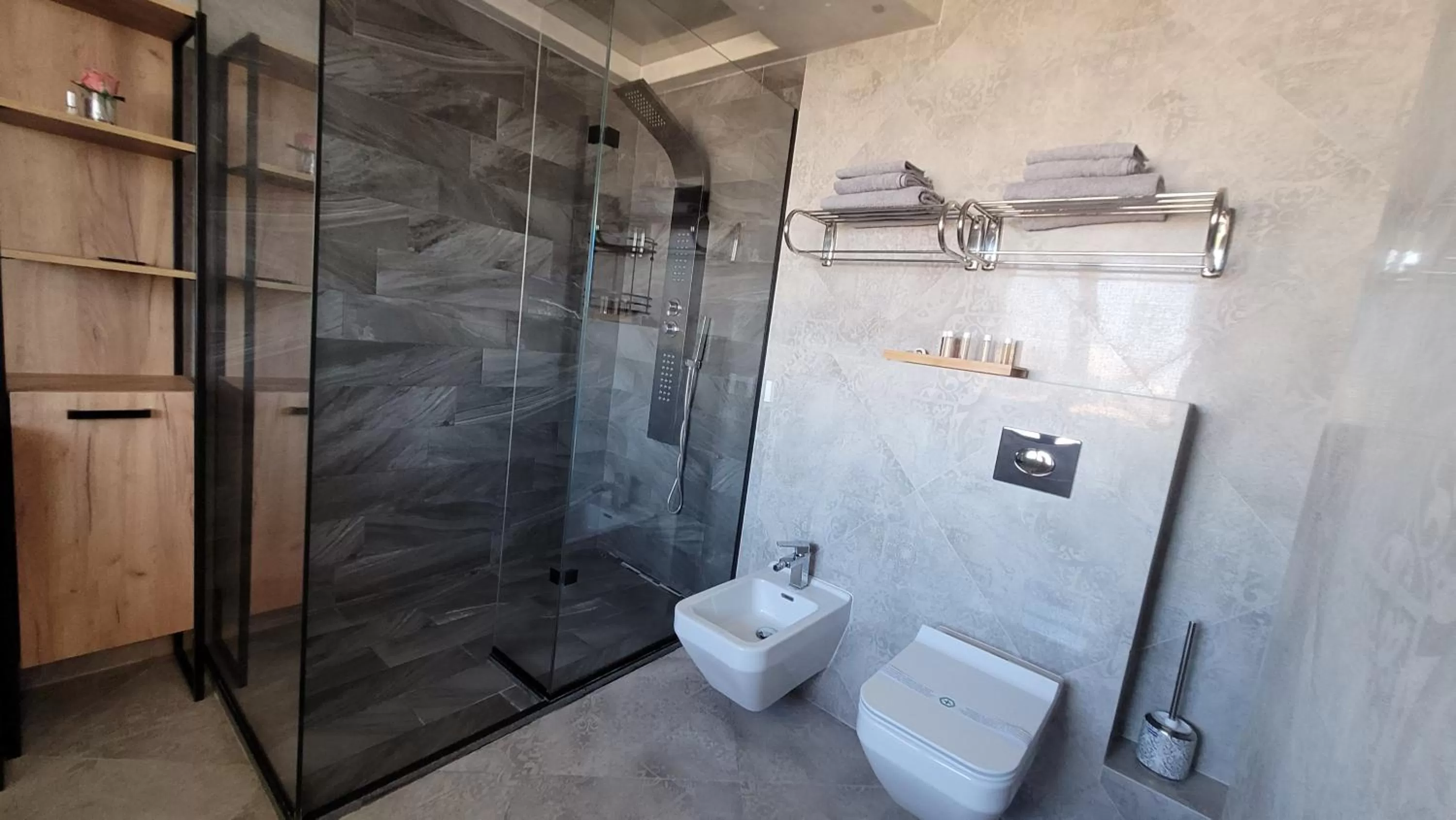 Shower in Terrace Suites Iasi