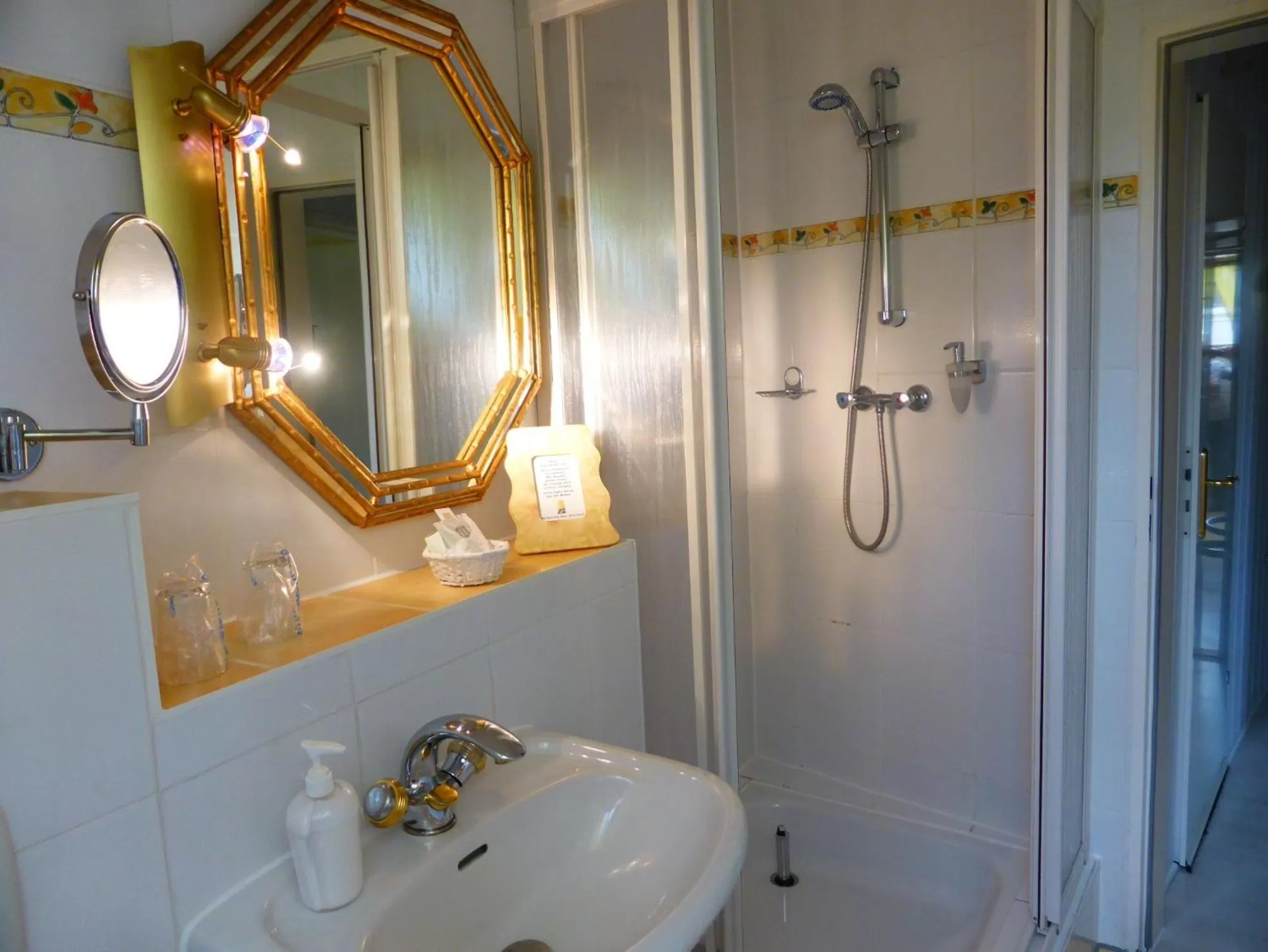 Bathroom in Hotel Villa Vital Munster