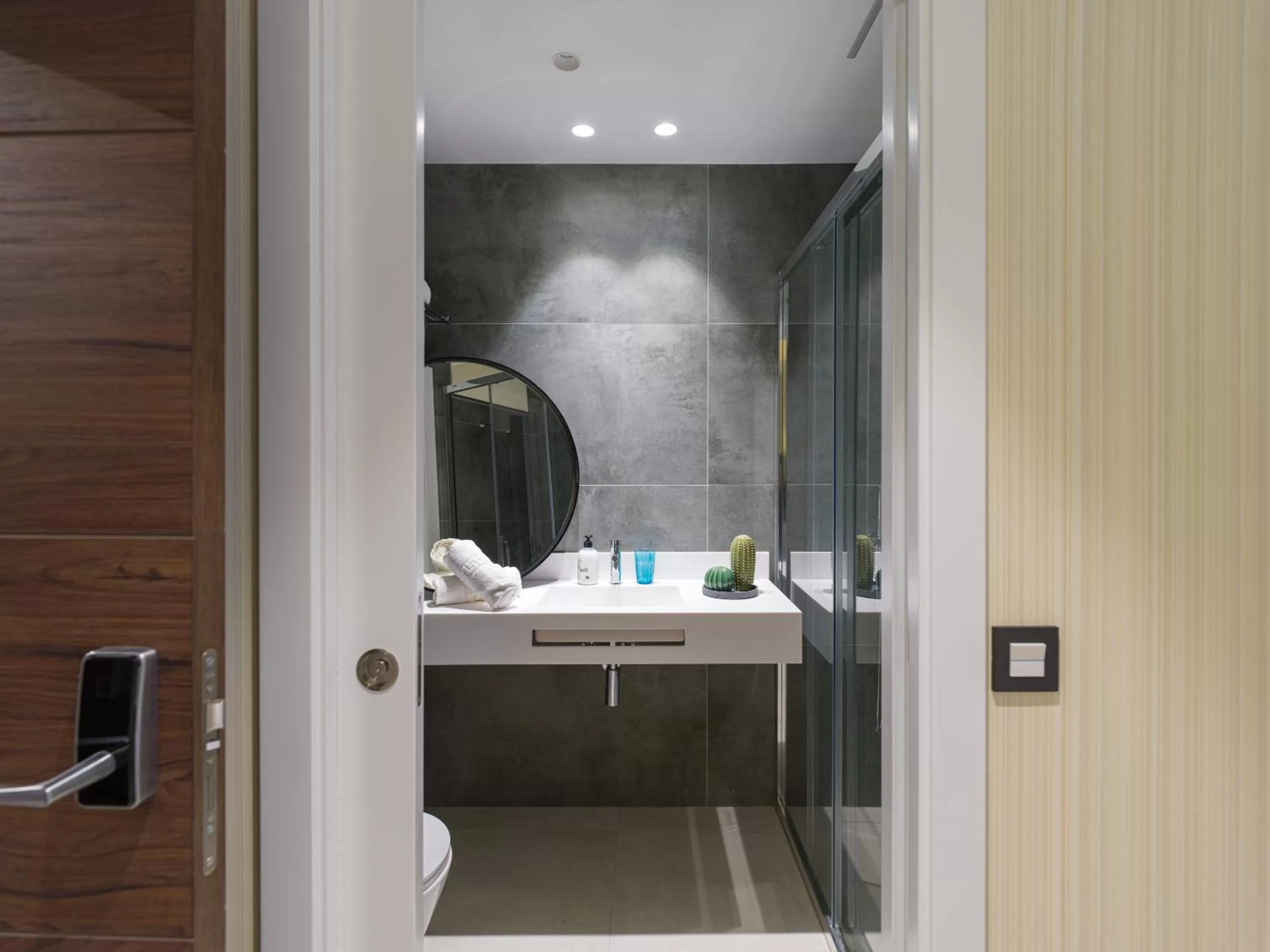 Bathroom in Hotel MG Poniente