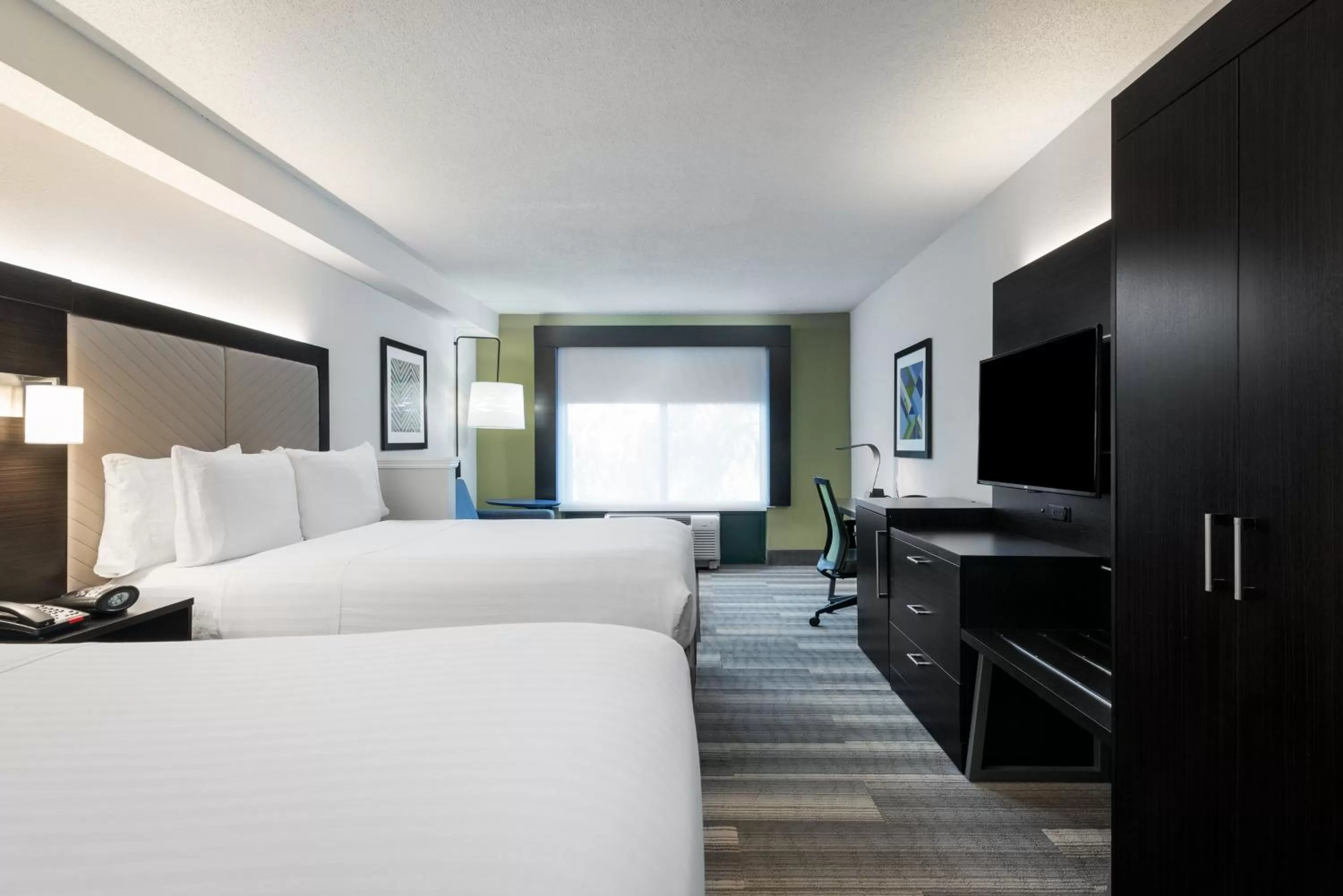 Photo of the whole room, Bed in Holiday Inn Express & Suites Florence I-95 & I-20 Civic Ctr by IHG
