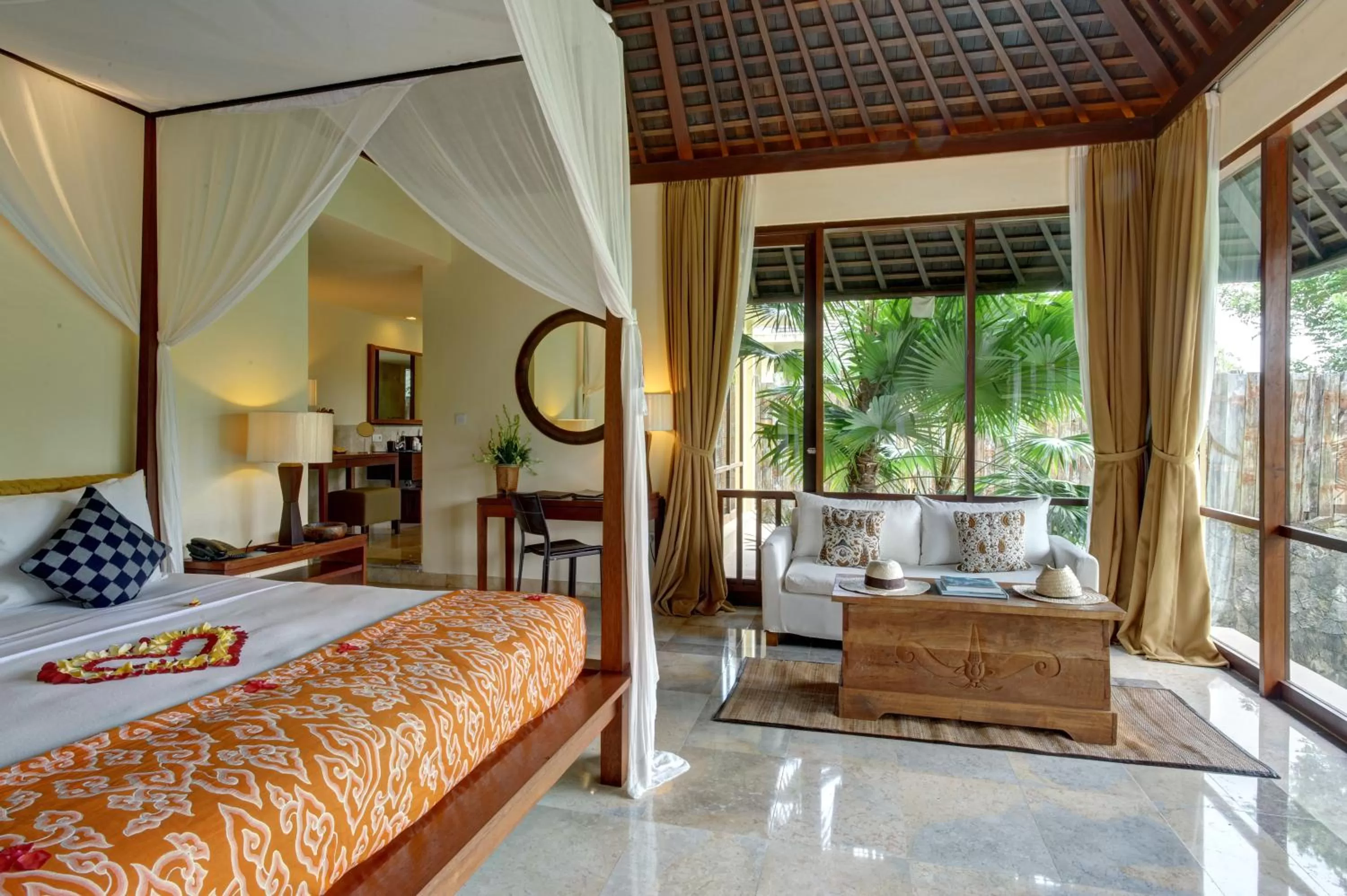 Photo of the whole room, Bed in Komaneka at Bisma Ubud