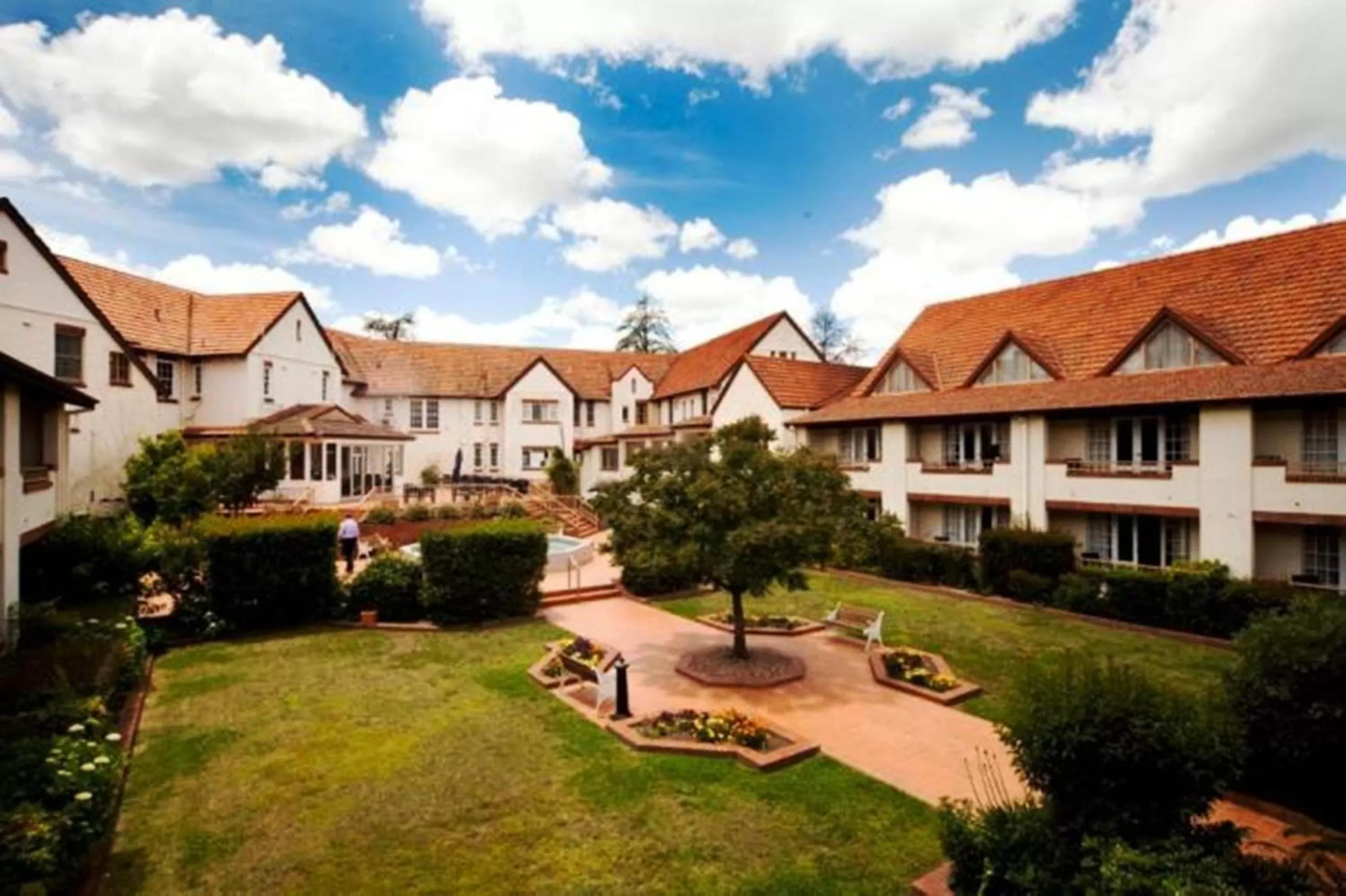 Day in Mercure Canberra