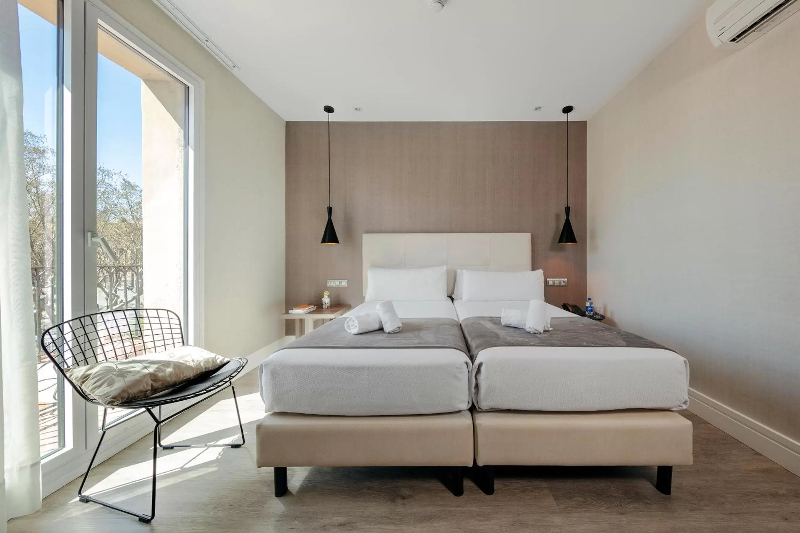 Photo of the whole room, Bed in Hotel Oasis