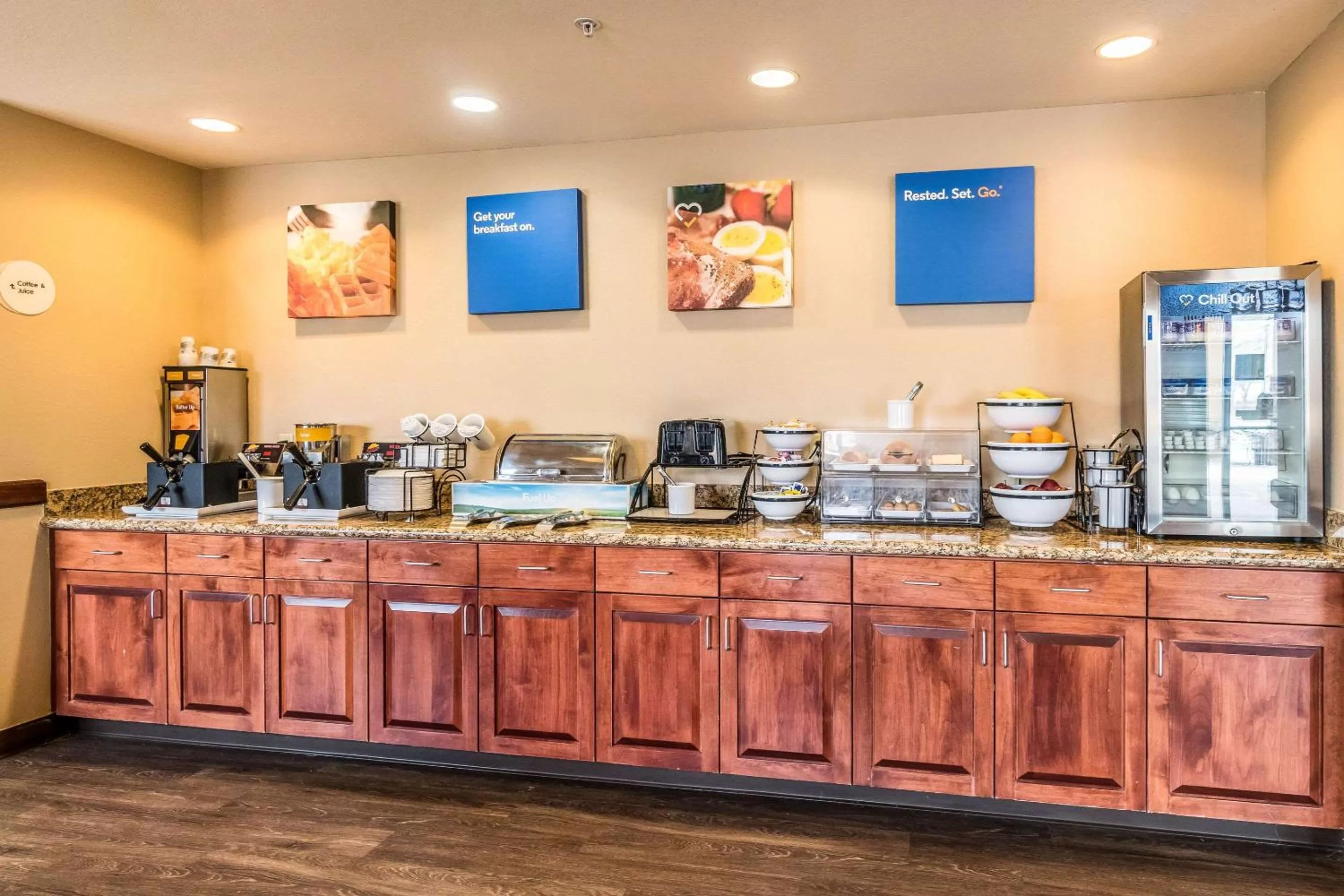 Restaurant/places to eat in Comfort Inn & Suites Rifle