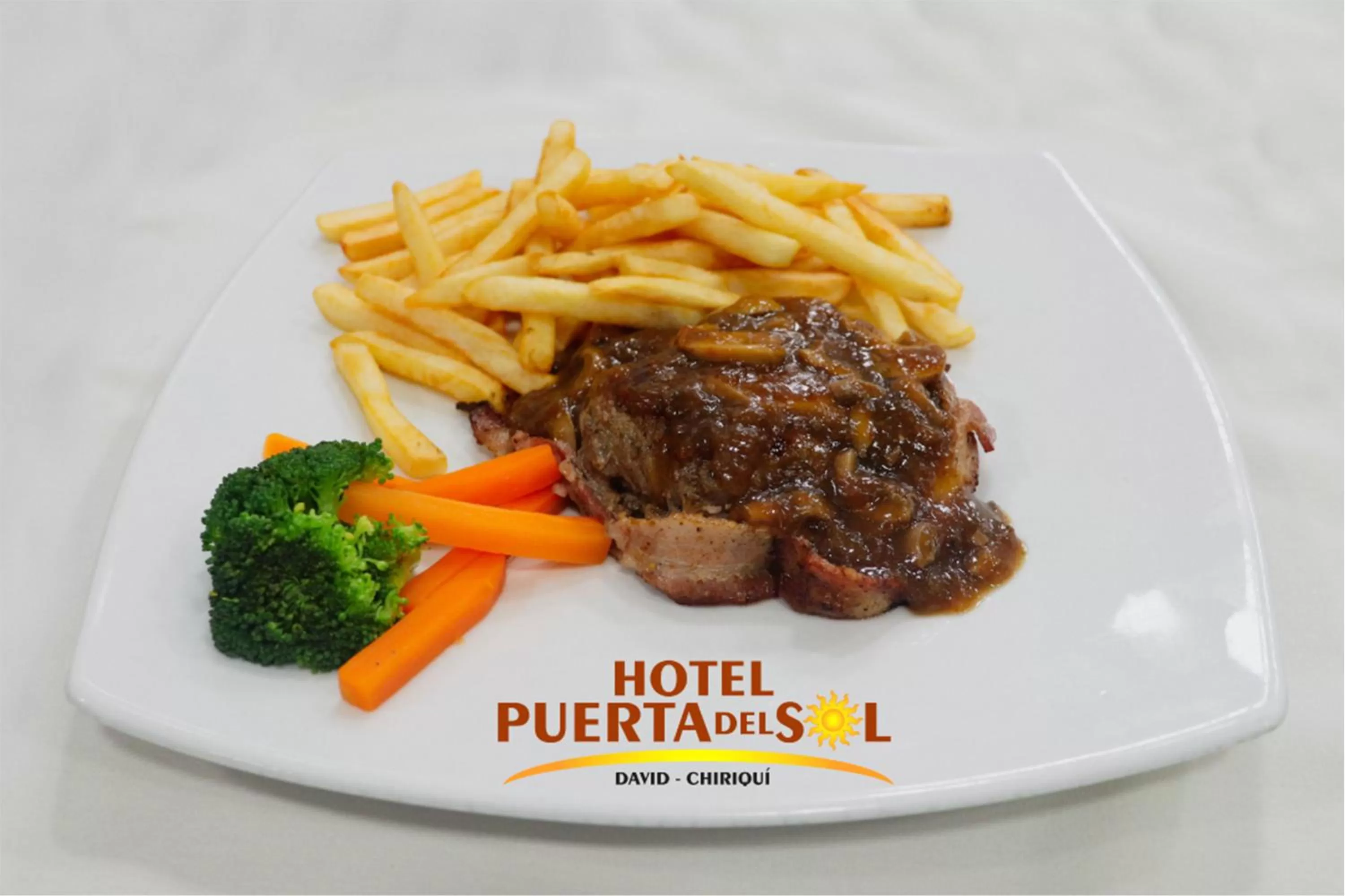 Restaurant/places to eat in Hotel Puerta del Sol