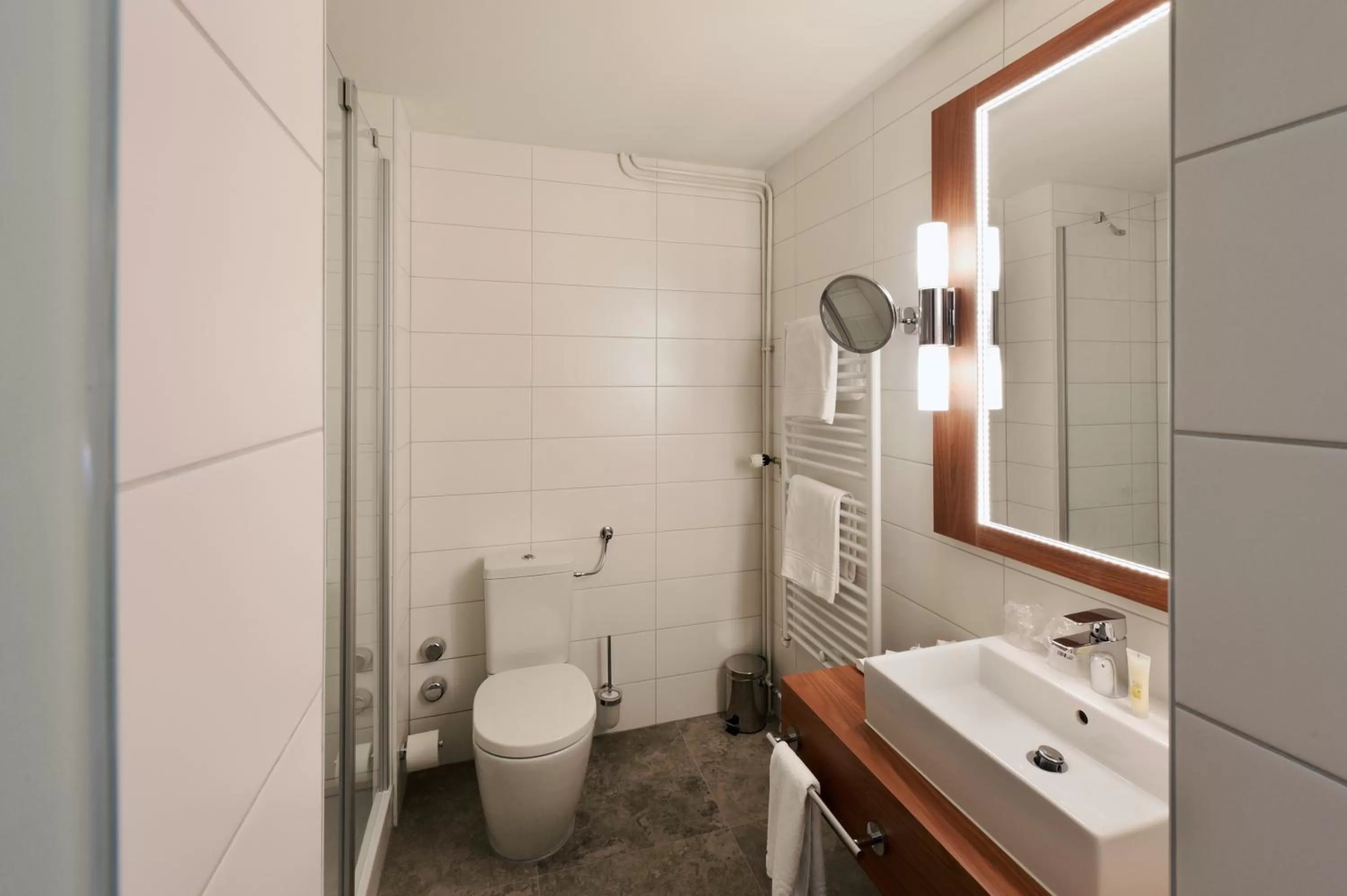Toilet in City Hotel Biel Bienne Free Parking