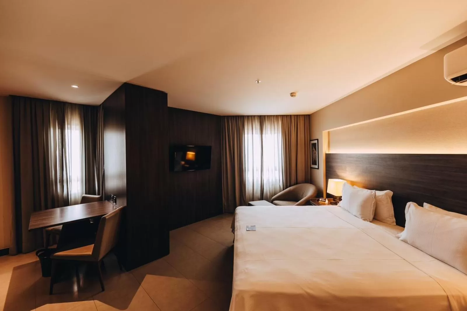 Photo of the whole room, Bed in Golden Tulip Natal Ponta Negra