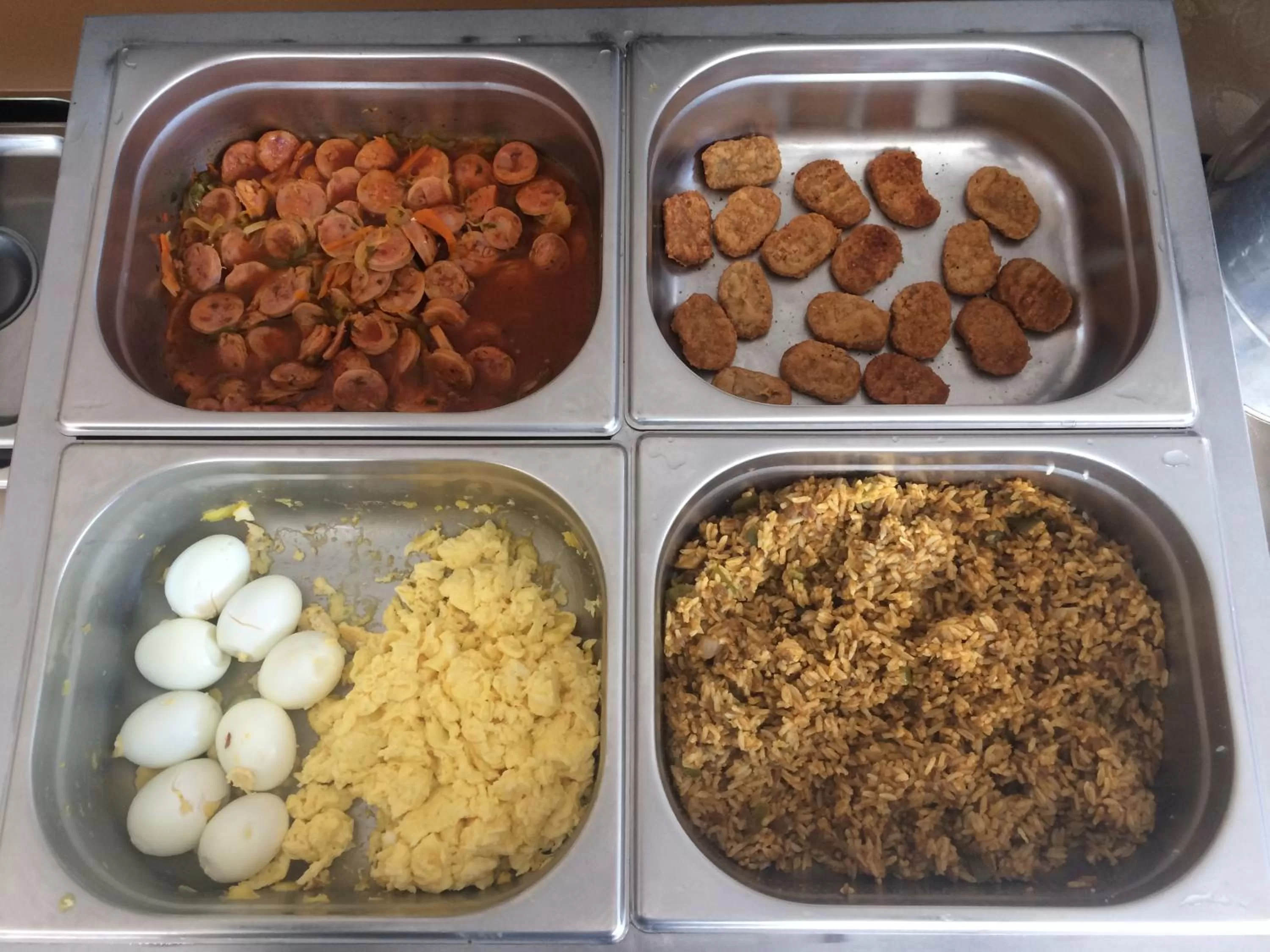 Breakfast in Hotel Garzota Inn