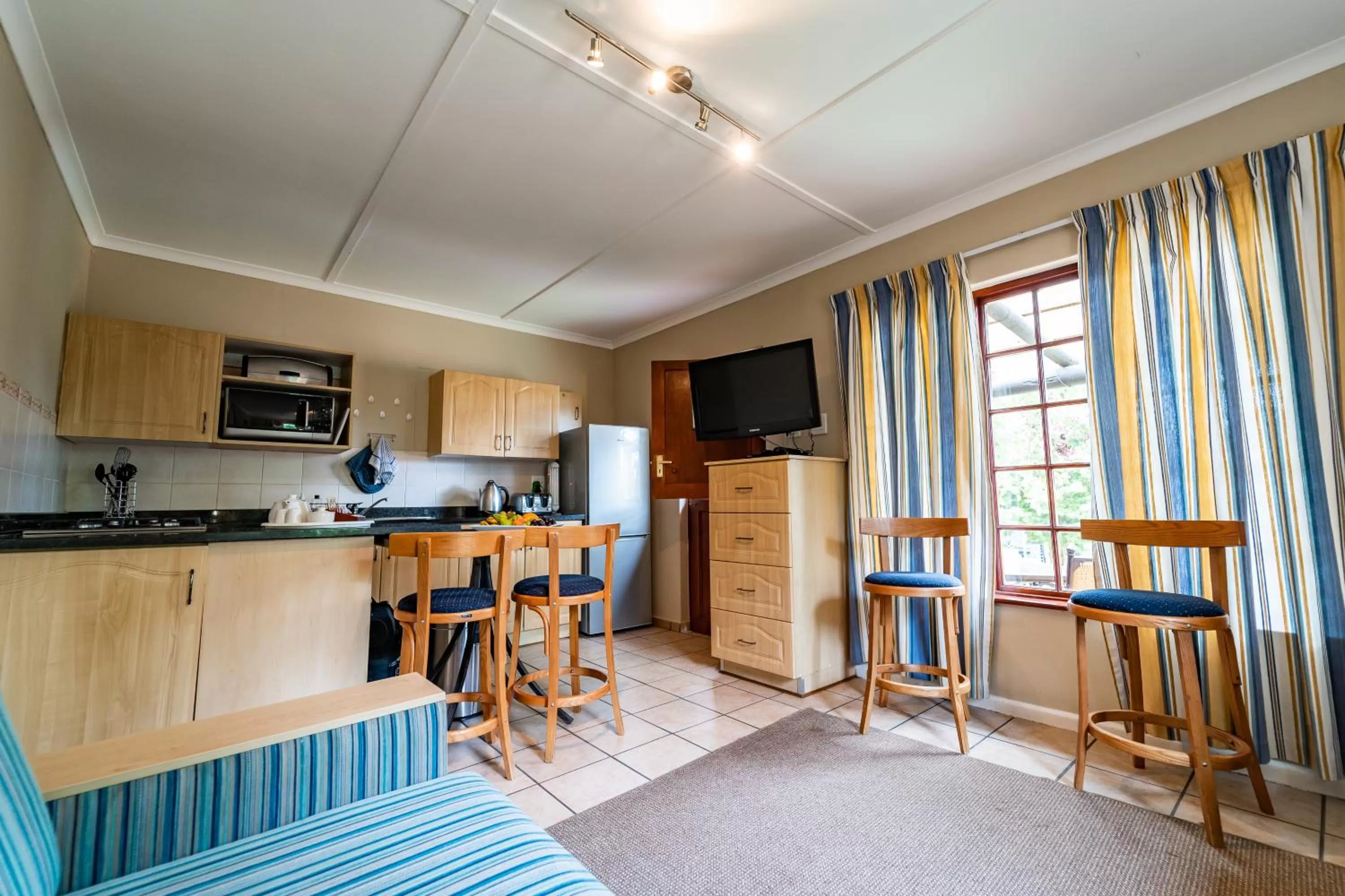 Living room in Gooderson Knysna Chalets