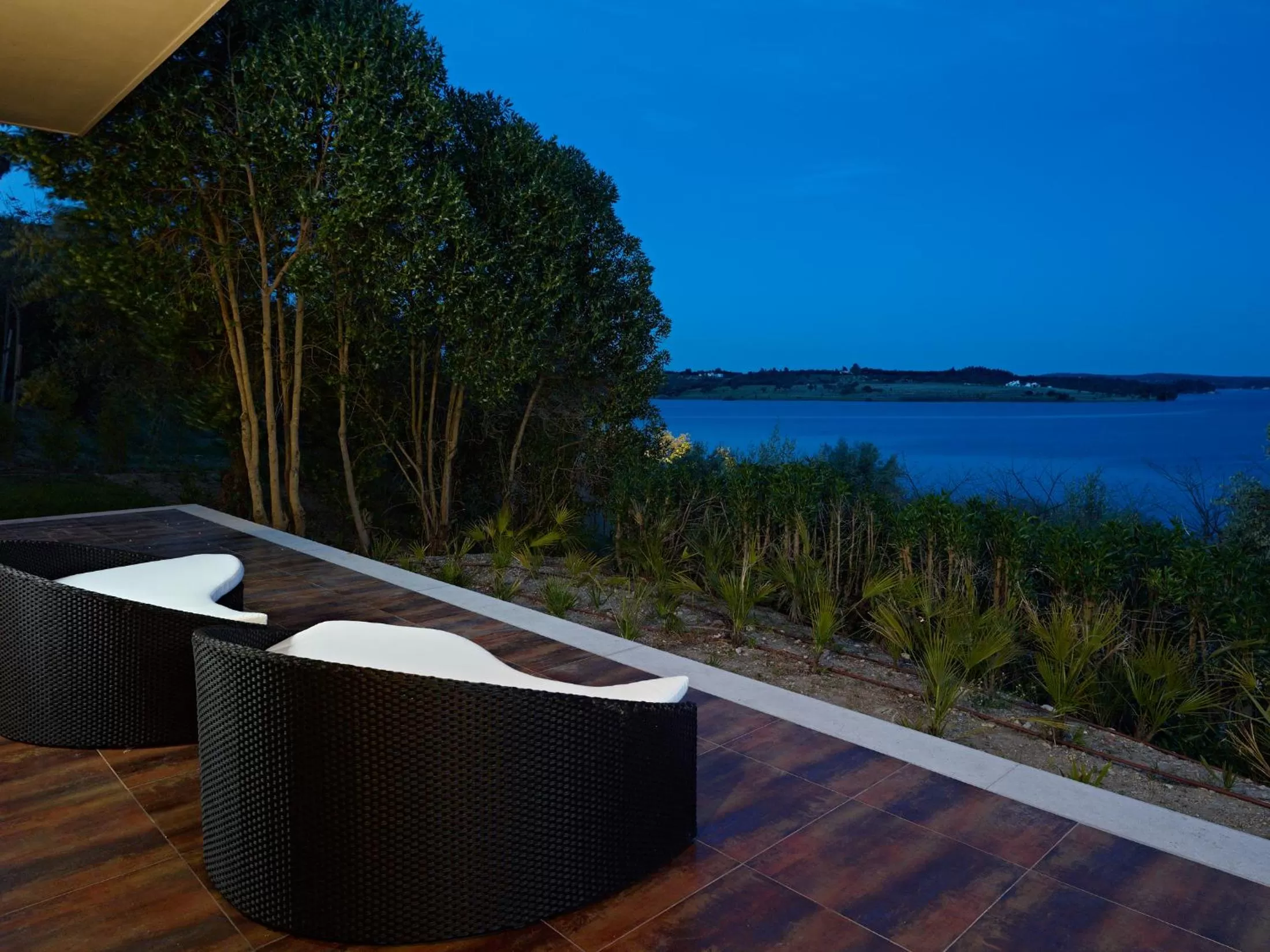 Two-Bedroom Villa with Lake View  in Montargil Monte Novo