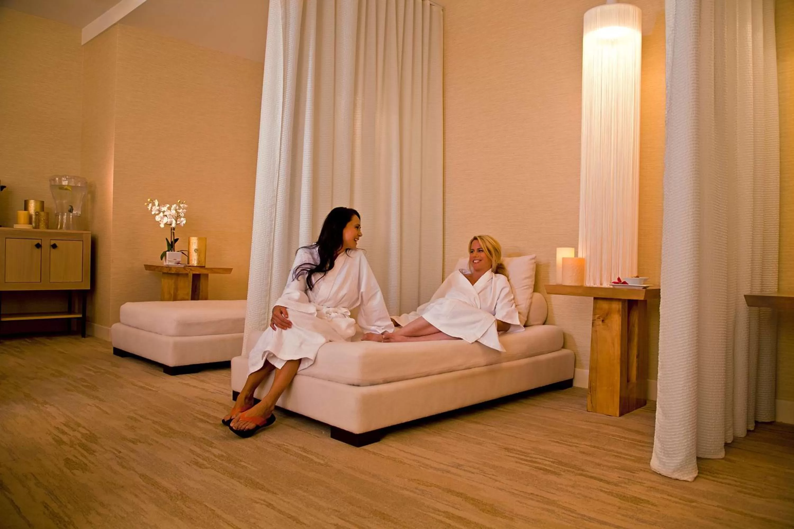 Sports in Tropicana Las Vegas a DoubleTree by Hilton Resort & Casino - Free Parking