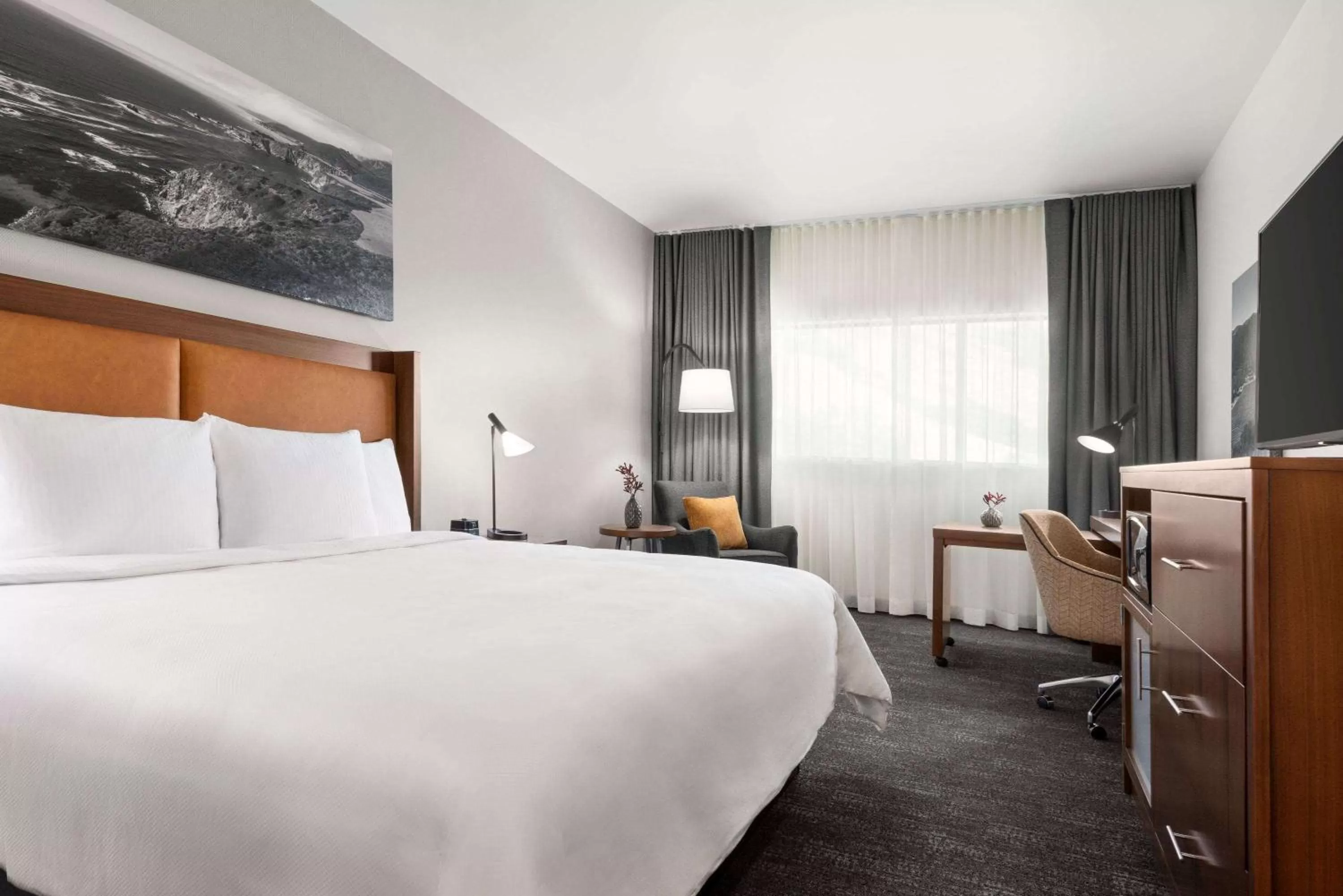 Bed in La Quinta by Wyndham San Luis Obispo