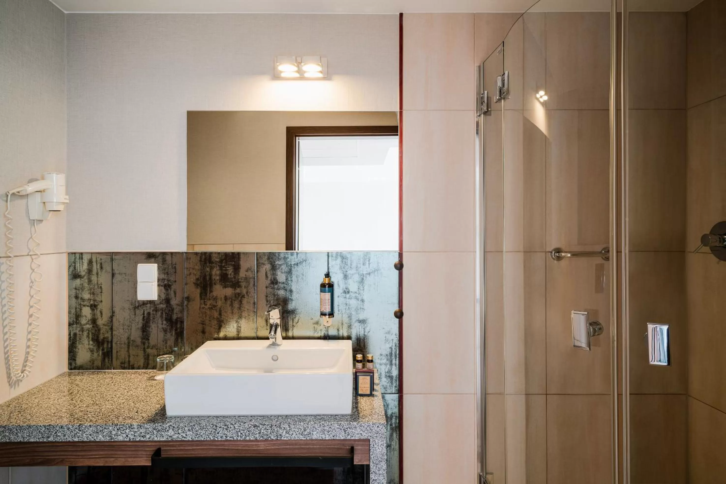 Bathroom in Royal Tulip Sand Kolobrzeg