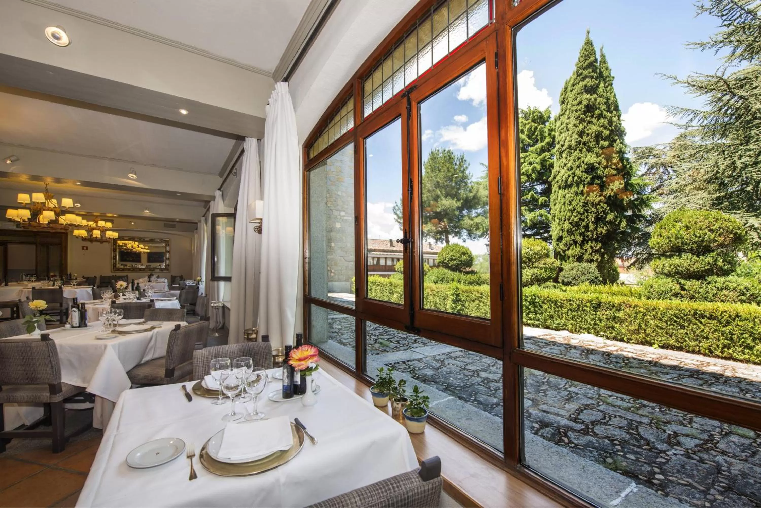 Restaurant/places to eat in Parador de Ávila