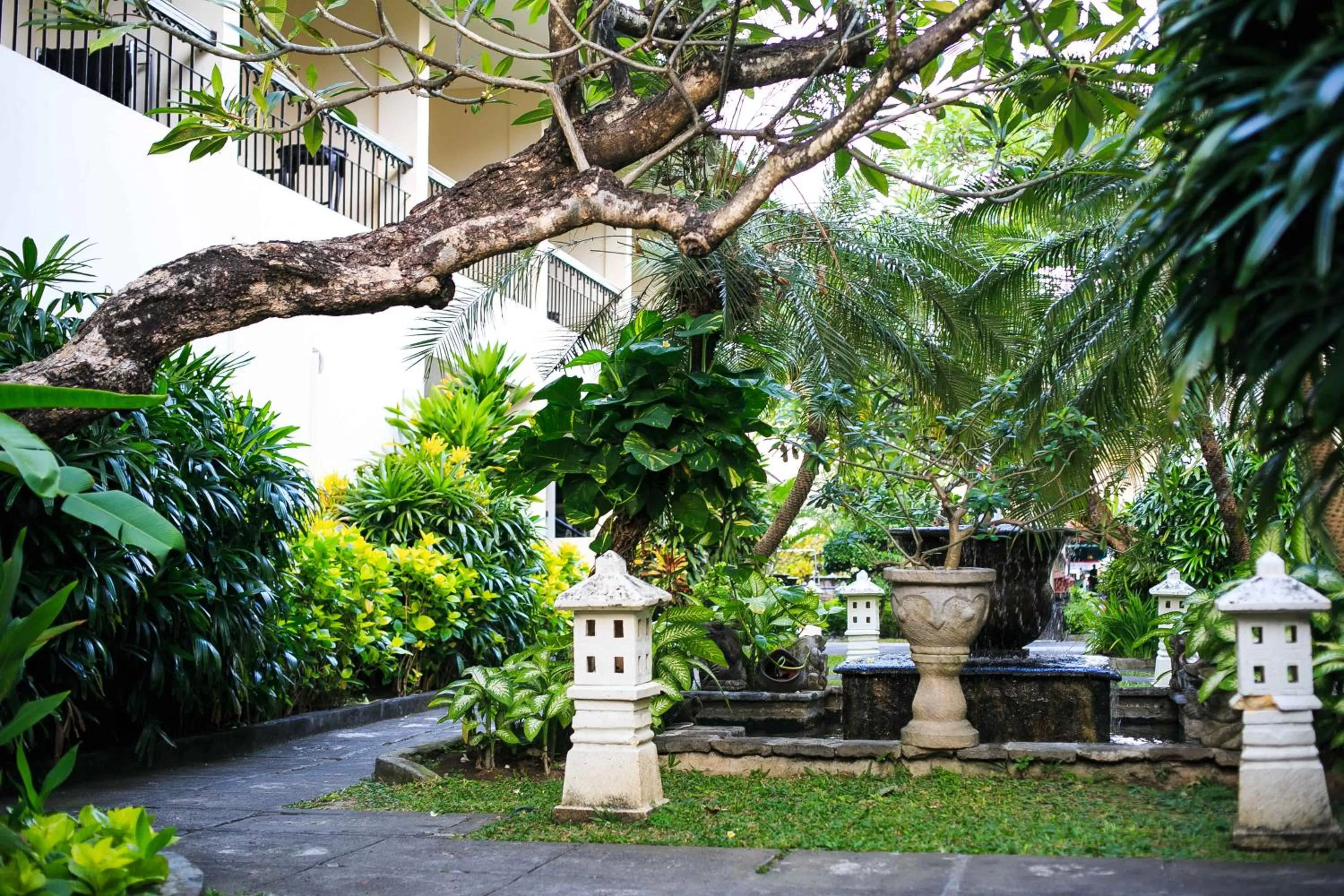 Garden in Legian Paradiso Hotel