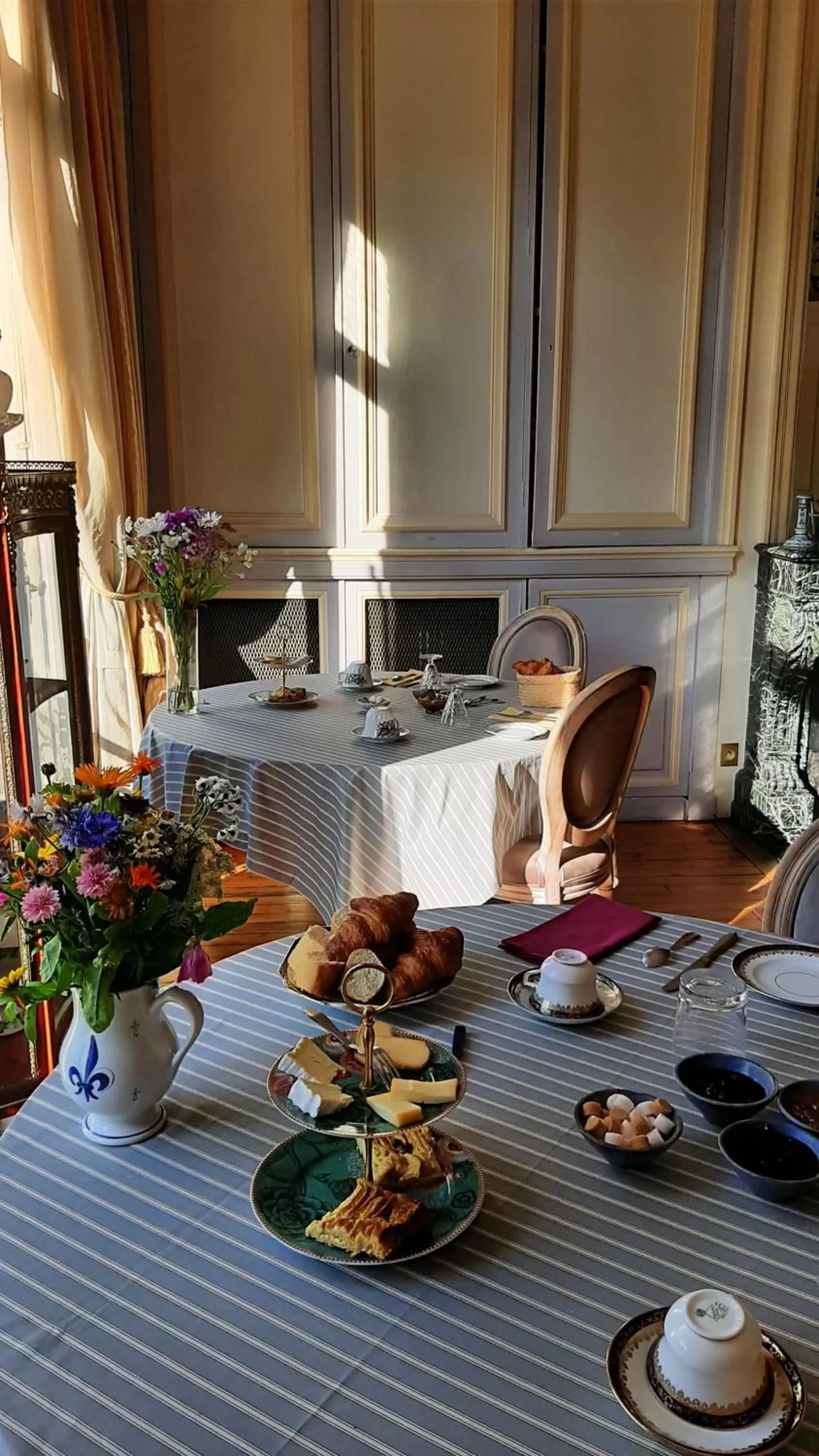 Breakfast in La Belle Boulonnaise