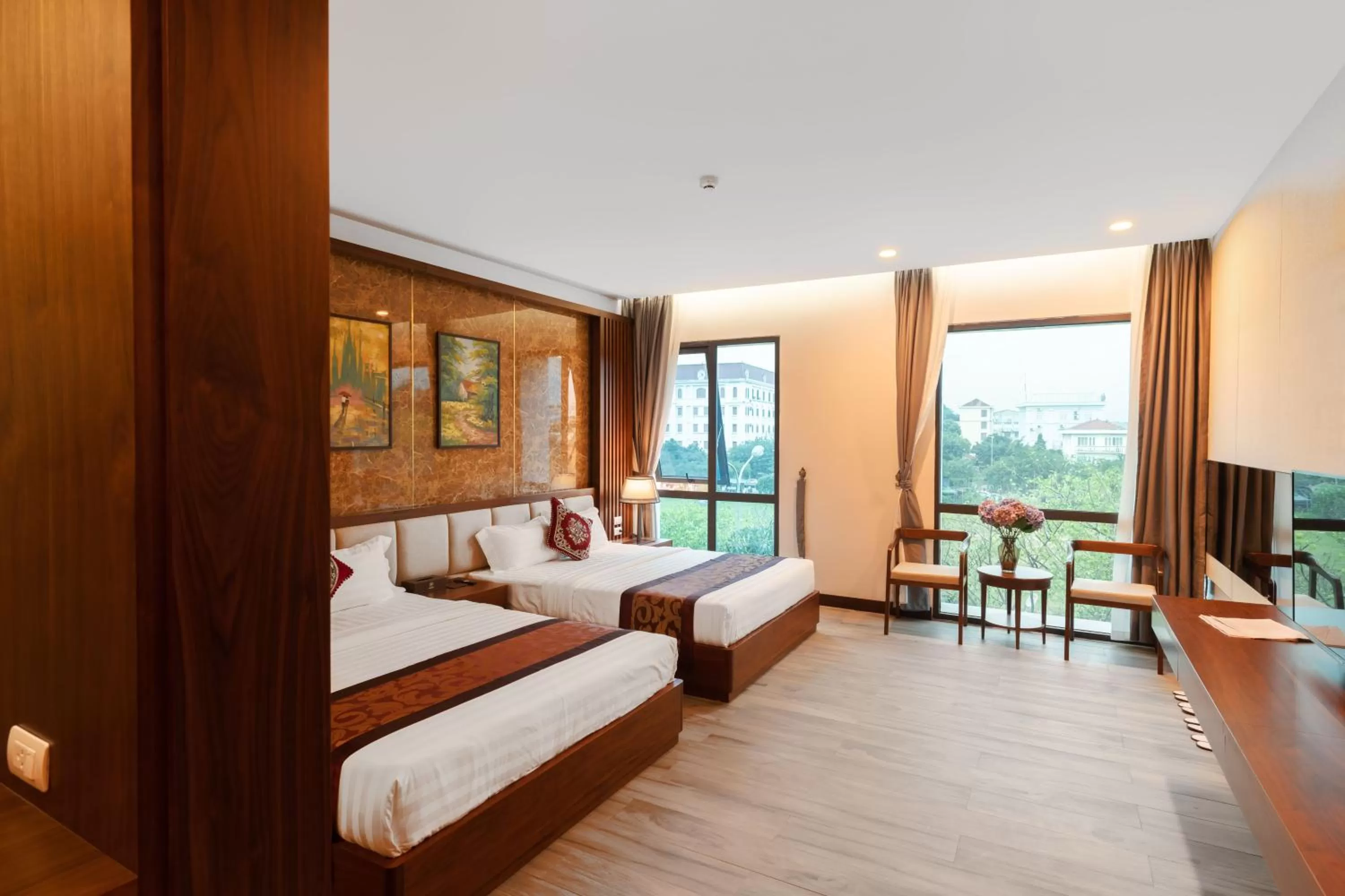 Photo of the whole room, Bed in MT Collection Hotel